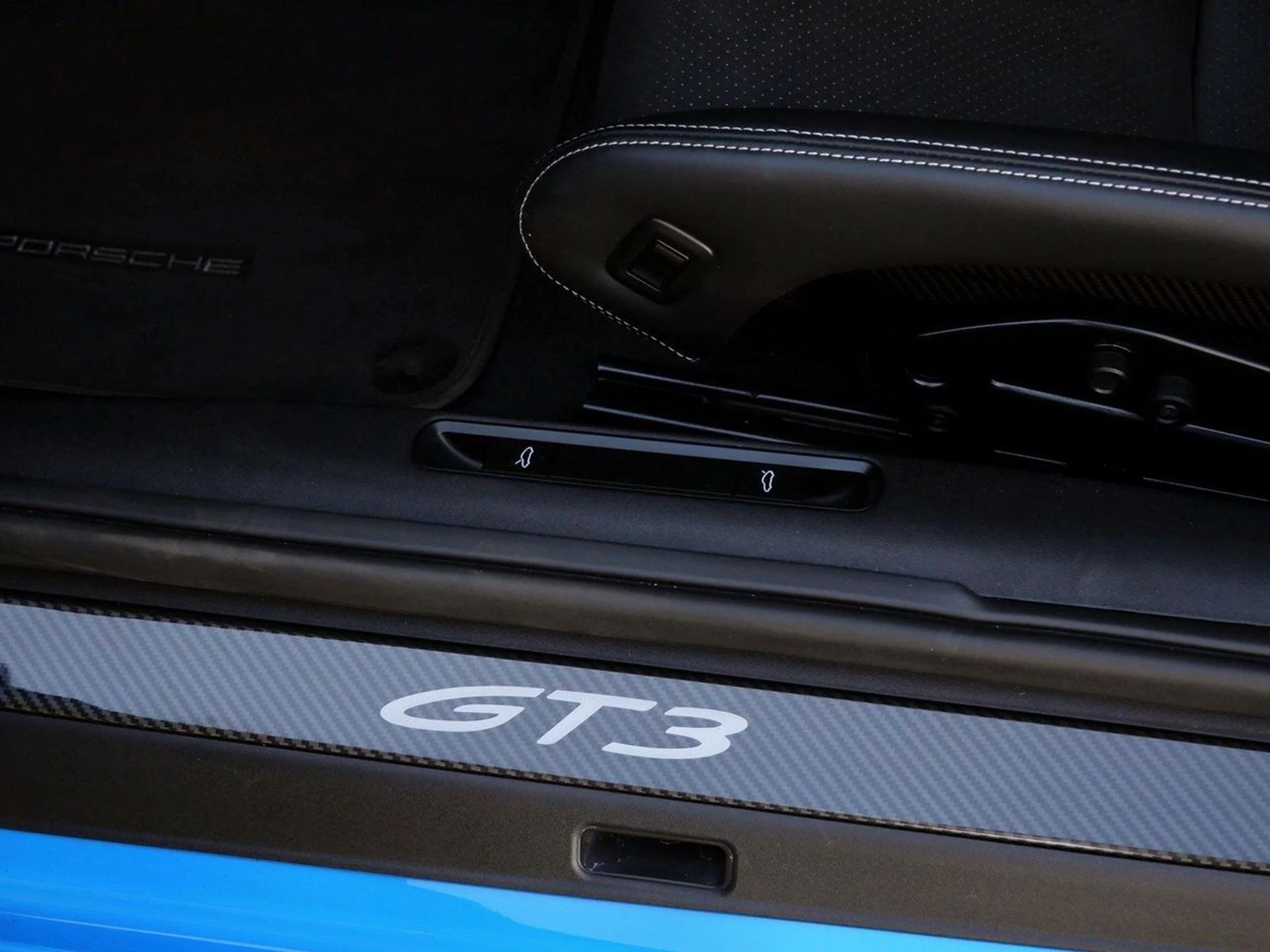 mph016_1364738591_6f67953cc03c9340ea9f57780a35ac46x_d72841b1f3