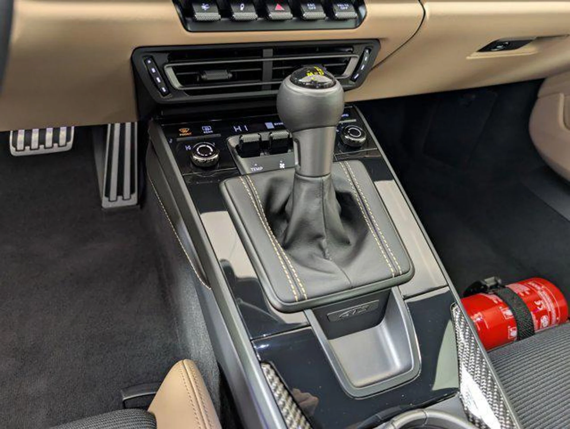 mph016_137232586_y0_Ucsxw_Psusr_FY_1s_MSQNK_Ct3l5o_e64eab321d