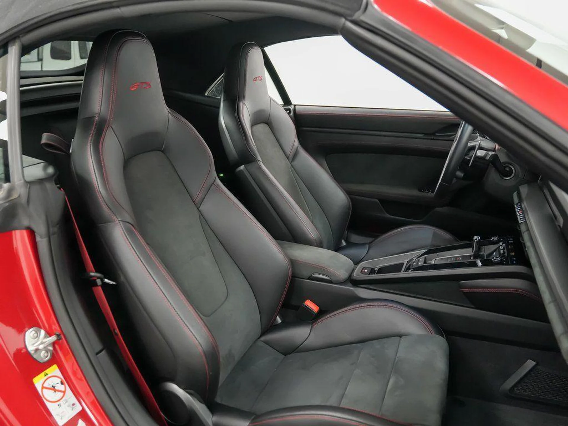 mph016_1373091884_tt_M_Yw_OR_Sg_W_Fb_W_Dpe_TF_7_Lizml_WM_9717609f99