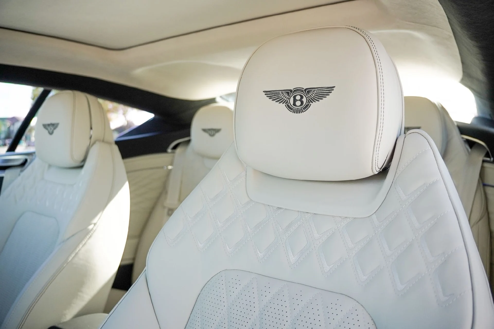 mph016_1376041799_Hi_Tech_Luxury_Imports_LLC_SCBCP_2_ZG_7_TC_025259_image_16_e0cc95a989