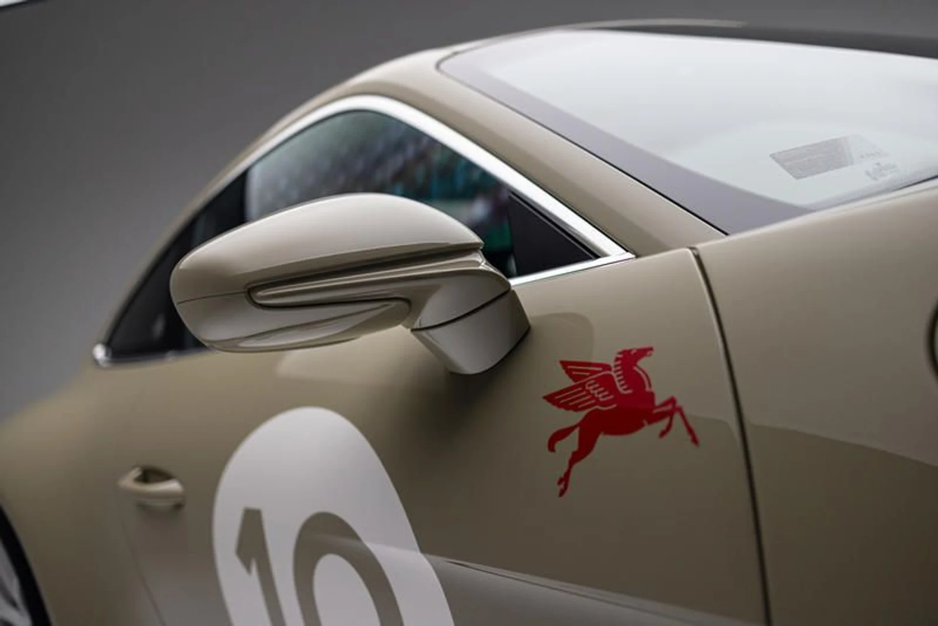 mph016_1385926639_3556_FDD_2_DFA_5_4_E2_A_9136_25740_C608_A08_110d204493