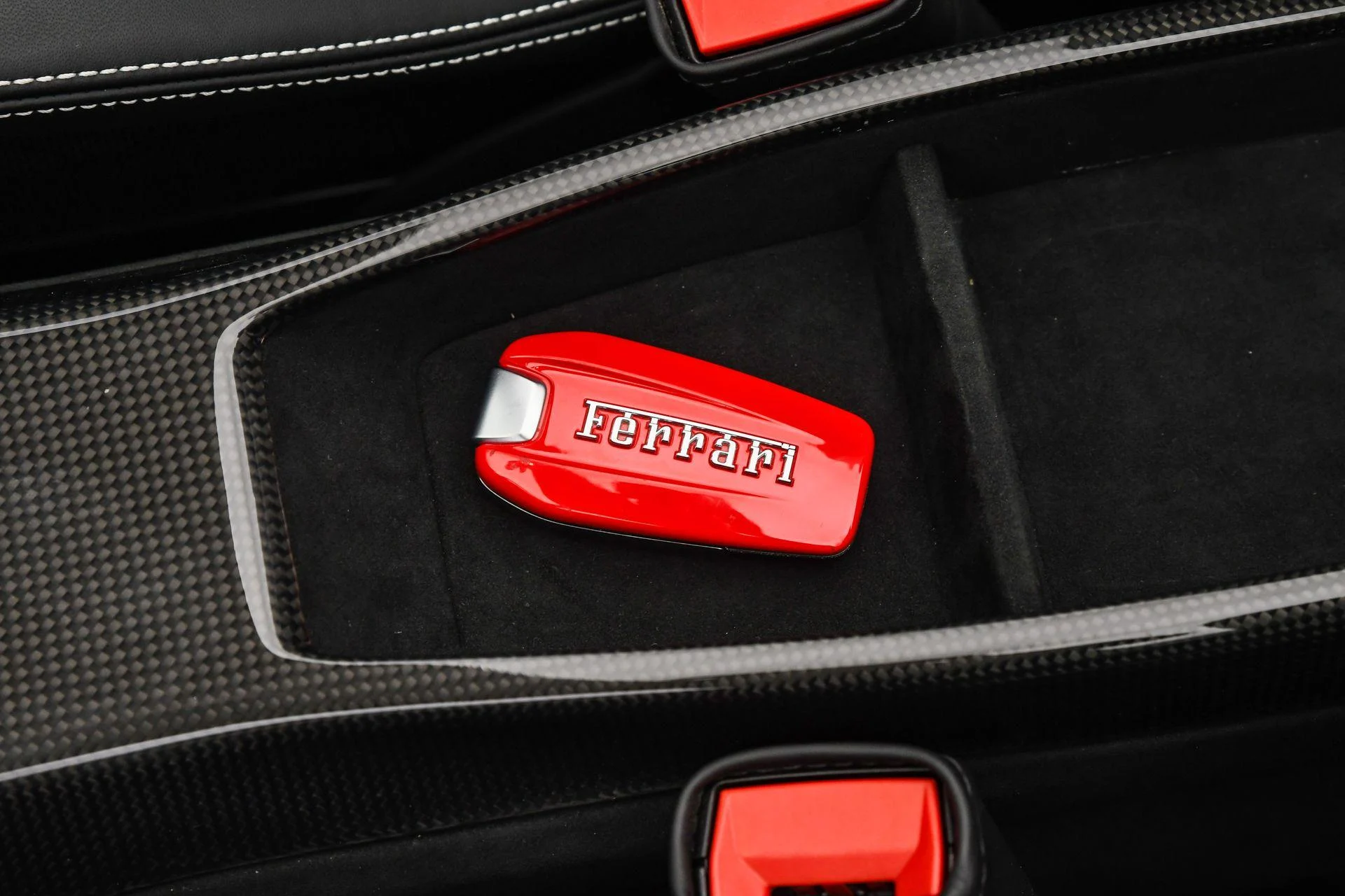 mph016_1390245941_Used_2020_Ferrari_488_Pista_Base_1757455452_f8aab16766