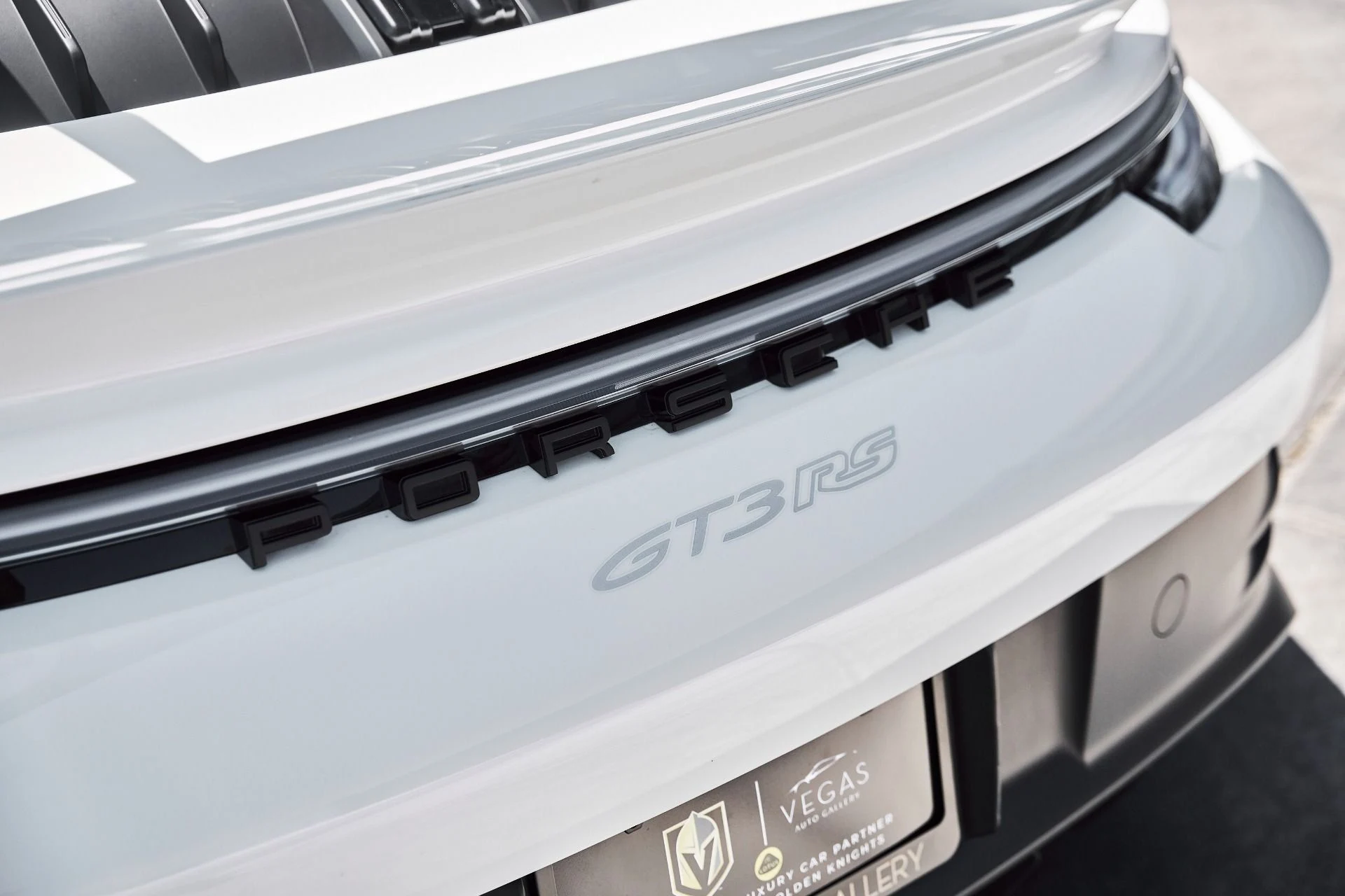 mph016_1402156201_Used_2025_Porsche_911_GT_3_RS_1780614684_d14e4dd6a0