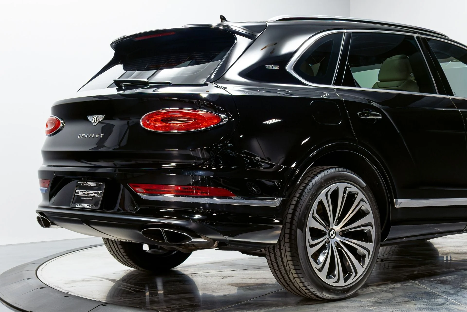 mph016_1410073709_Used_2021_Bentley_Bentayga_V8_First_Edition_1776782316_63f3e9c567