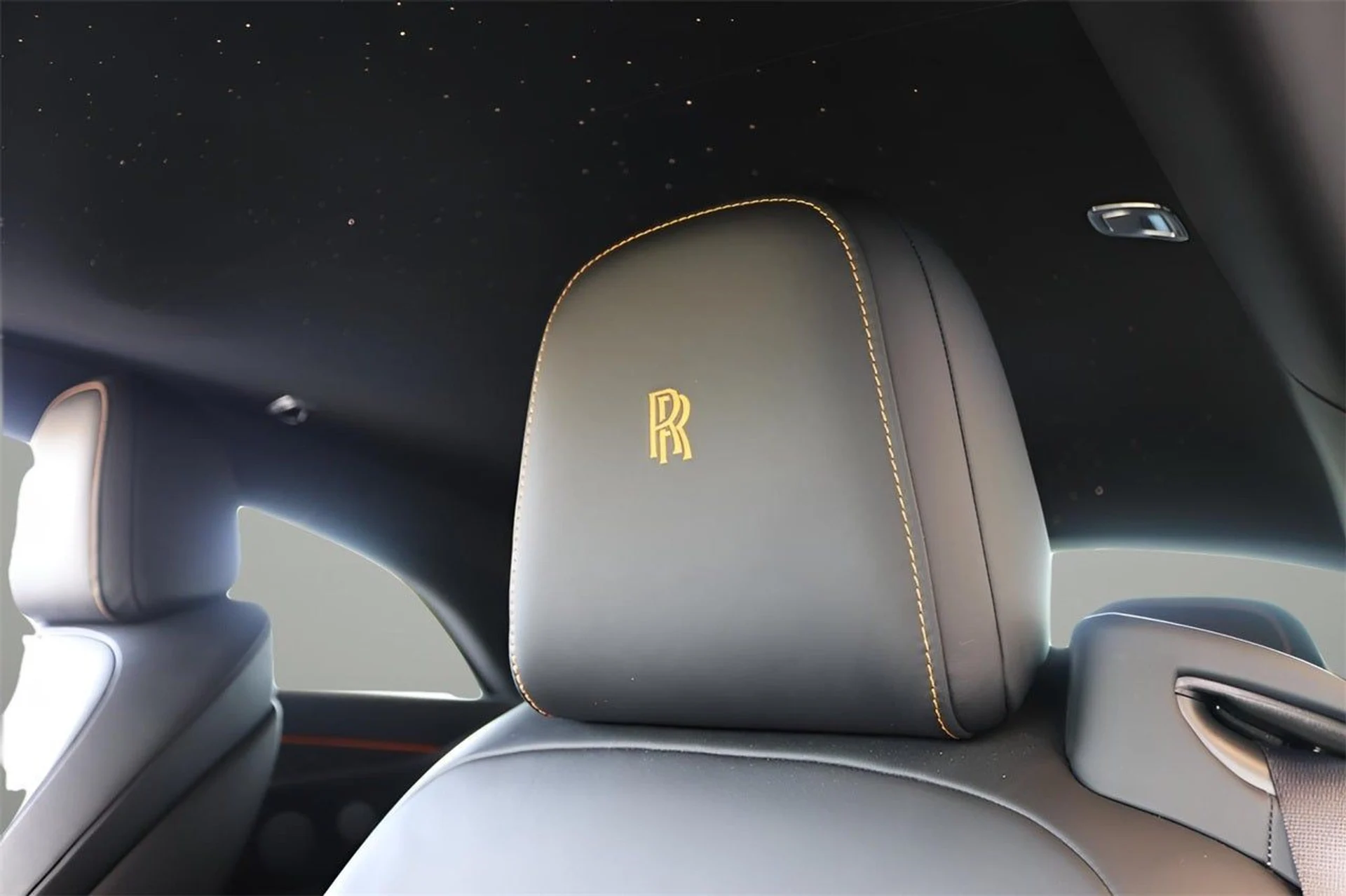 mph016_1414064596_17_563f4ba833