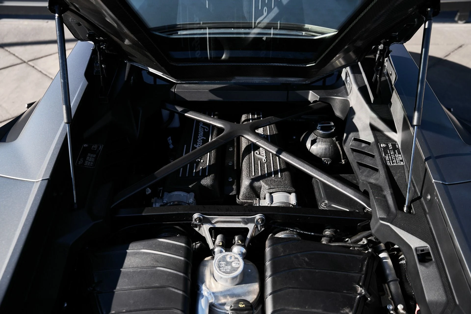 mph016_1421910960_Used_2023_Lamborghini_Huracan_Tecnica_Base_1766024696_23a046862a