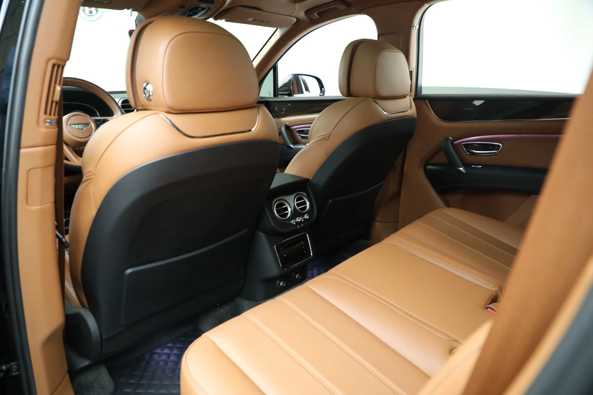 mph016_1430246503_Used_2018_Bentley_Bentayga_W12_Onyx_Edition_1763217114_f509373c1c