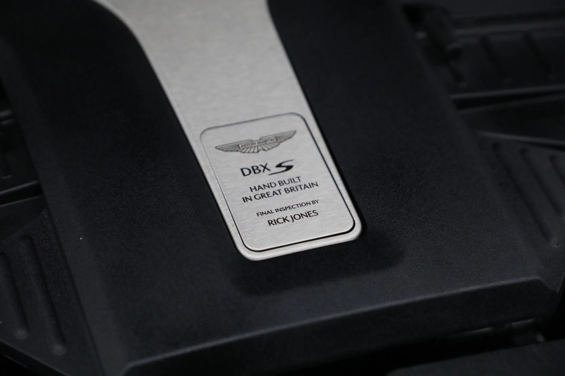 mph016_1442254433_New_2026_Aston_Martin_DBX_S_1775590531_d115c77a66