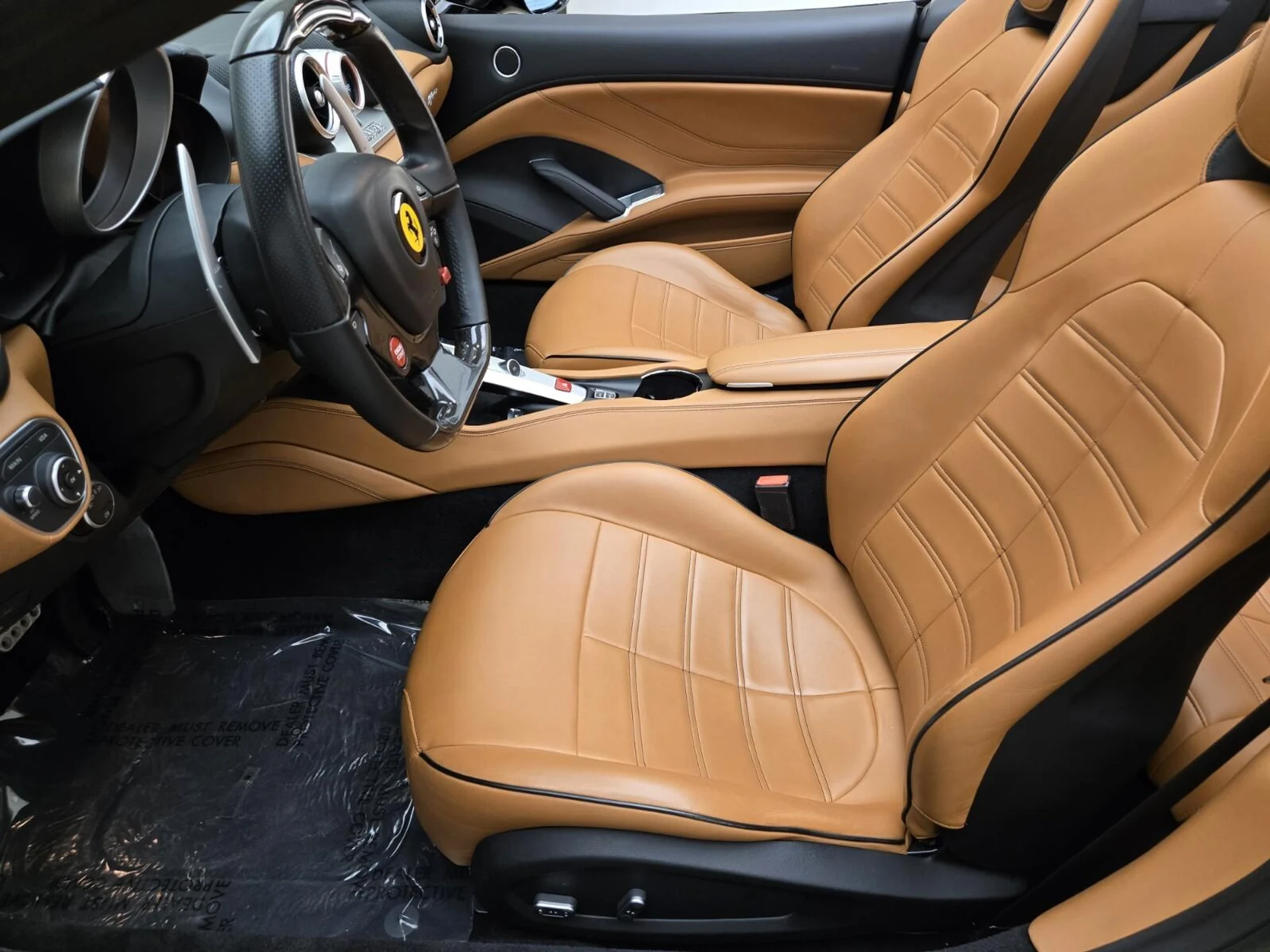 mph016_1447761065_Used_2016_Ferrari_California_T_1755844414_25a61d3b85