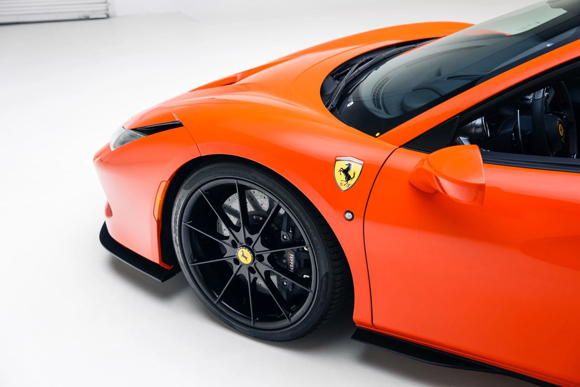 mph016_1461979875_Used_2022_Ferrari_F8_Spider_1766089321_13163d8849