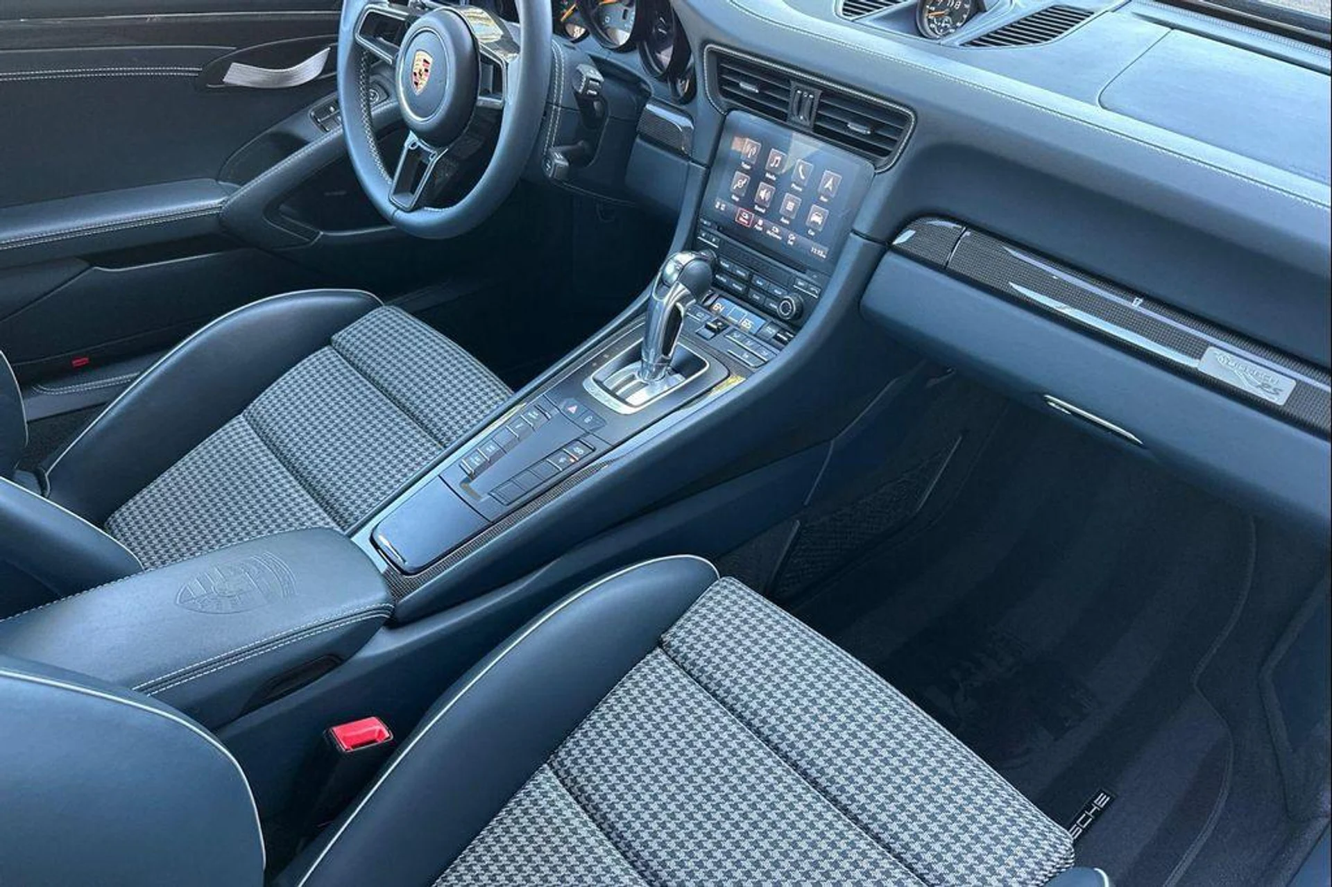 mph016_146202541_7_QLKLI_b_G_Aubdll_Yy_E0u_Vo_S0uck_c6806339f8