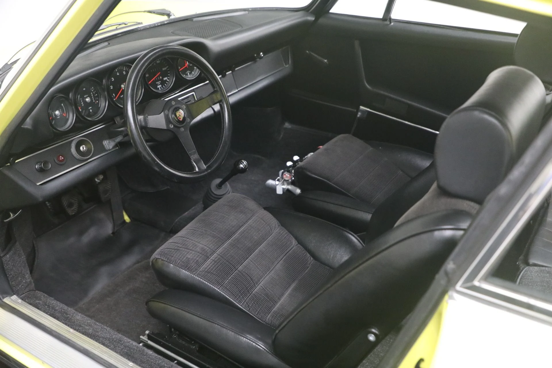 mph016_1469102932_Used_1973_Porsche_911_Carrera_RS_M472_1788297857_ce833ac79c