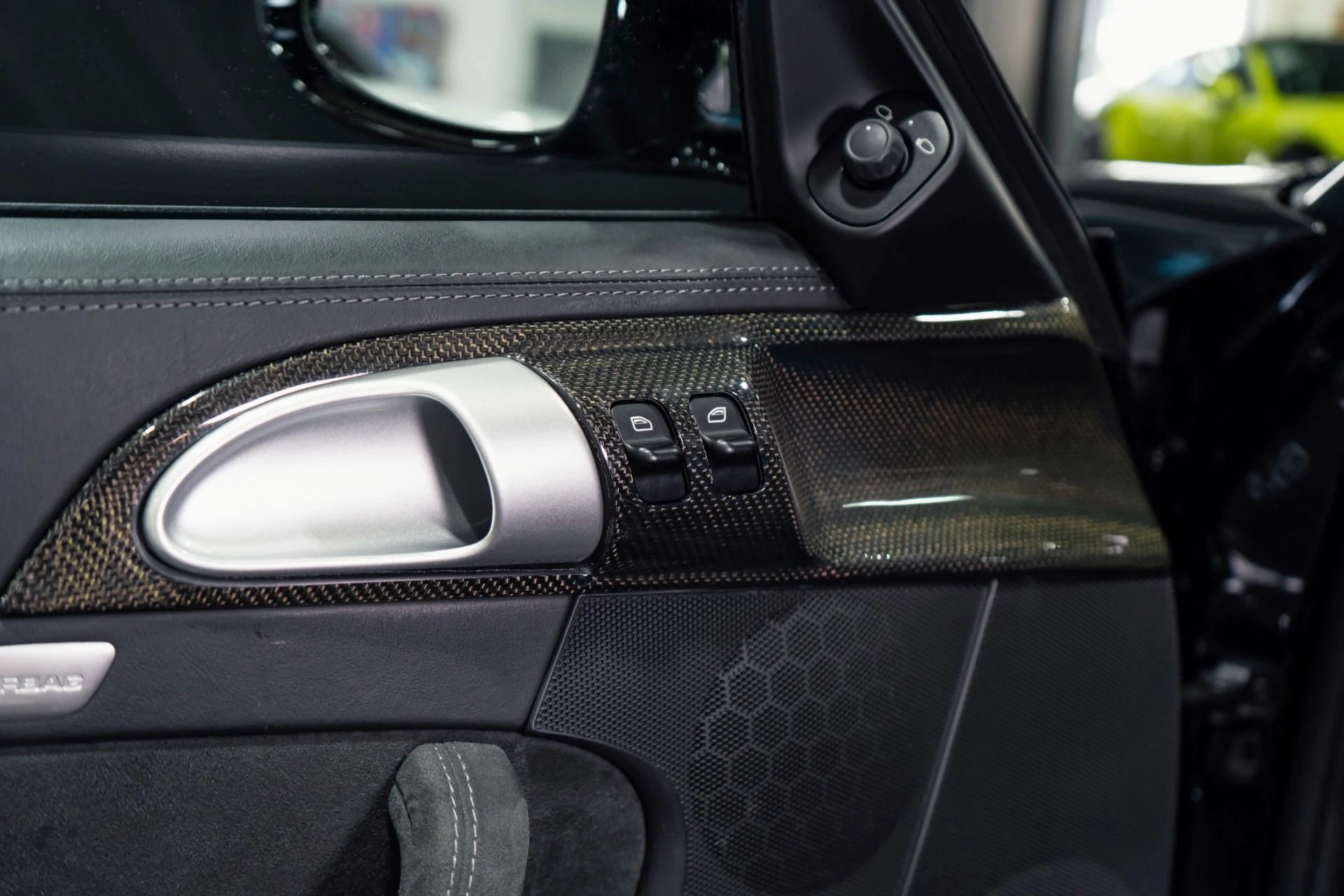 mph016_1474365811_Used_2008_Porsche_911_GT_2_1772036463_0ef196fc7b