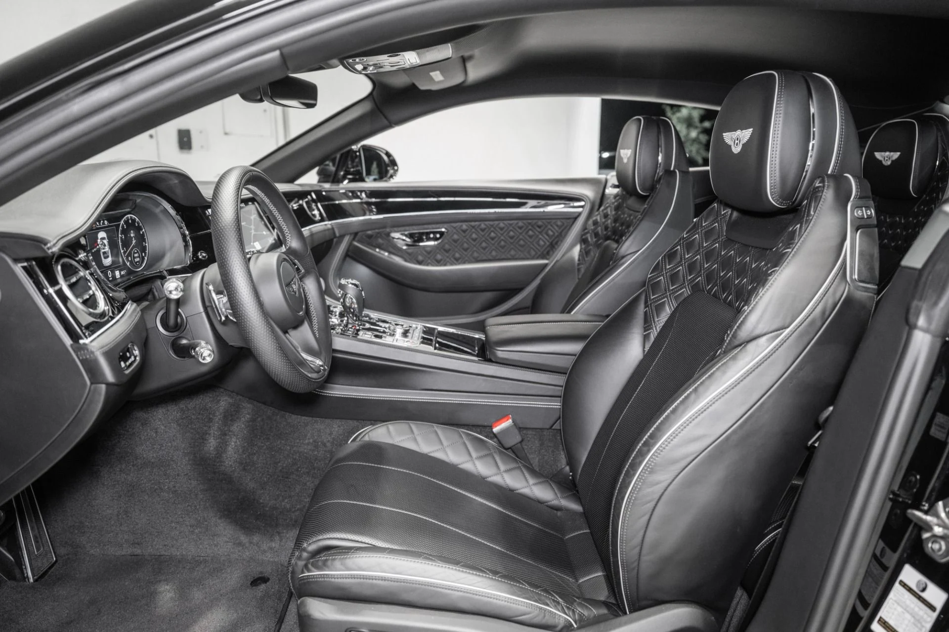 mph016_1475625201_Used_2020_Bentley_Continental_GT_V8_1783358622_e887e0c0a0