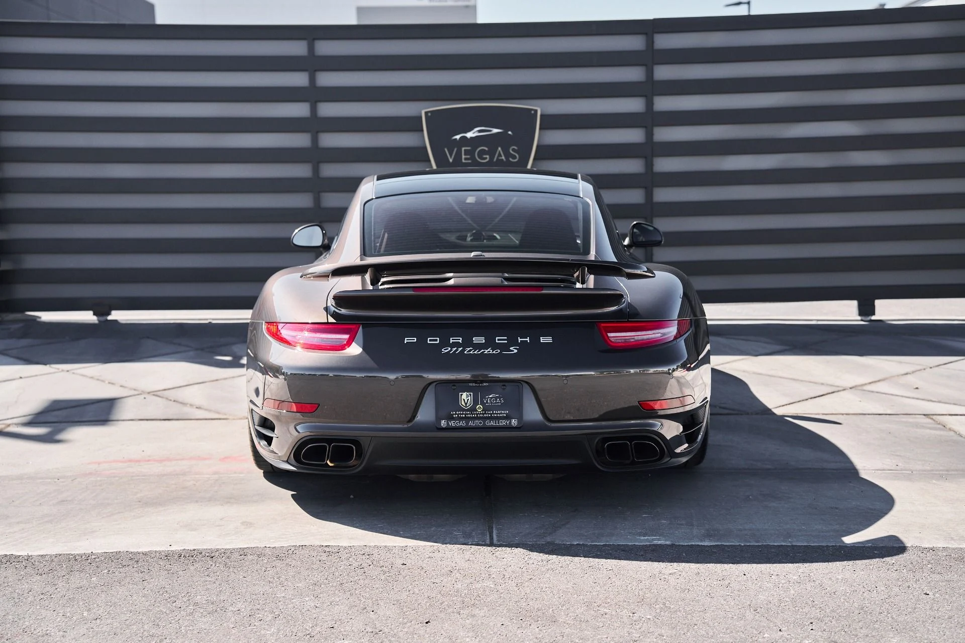 mph016_1475983394_Used_2015_Porsche_911_Turbo_S_1759451659_2f4aa33434