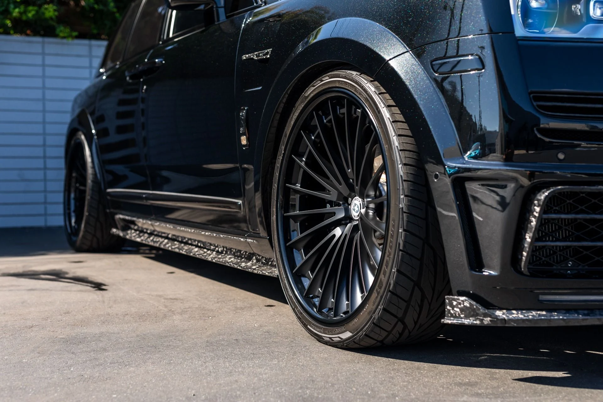 mph016_1490096735_Used_2021_Rolls_Royce_Cullinan_1698712222_1216e28587