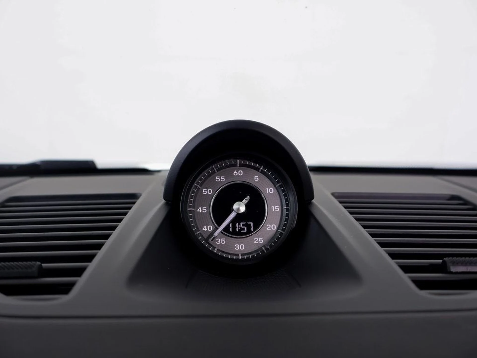 mph016_1493021838_9e66777c1d3496aeff2b39bb48991082x_2e77d87d93