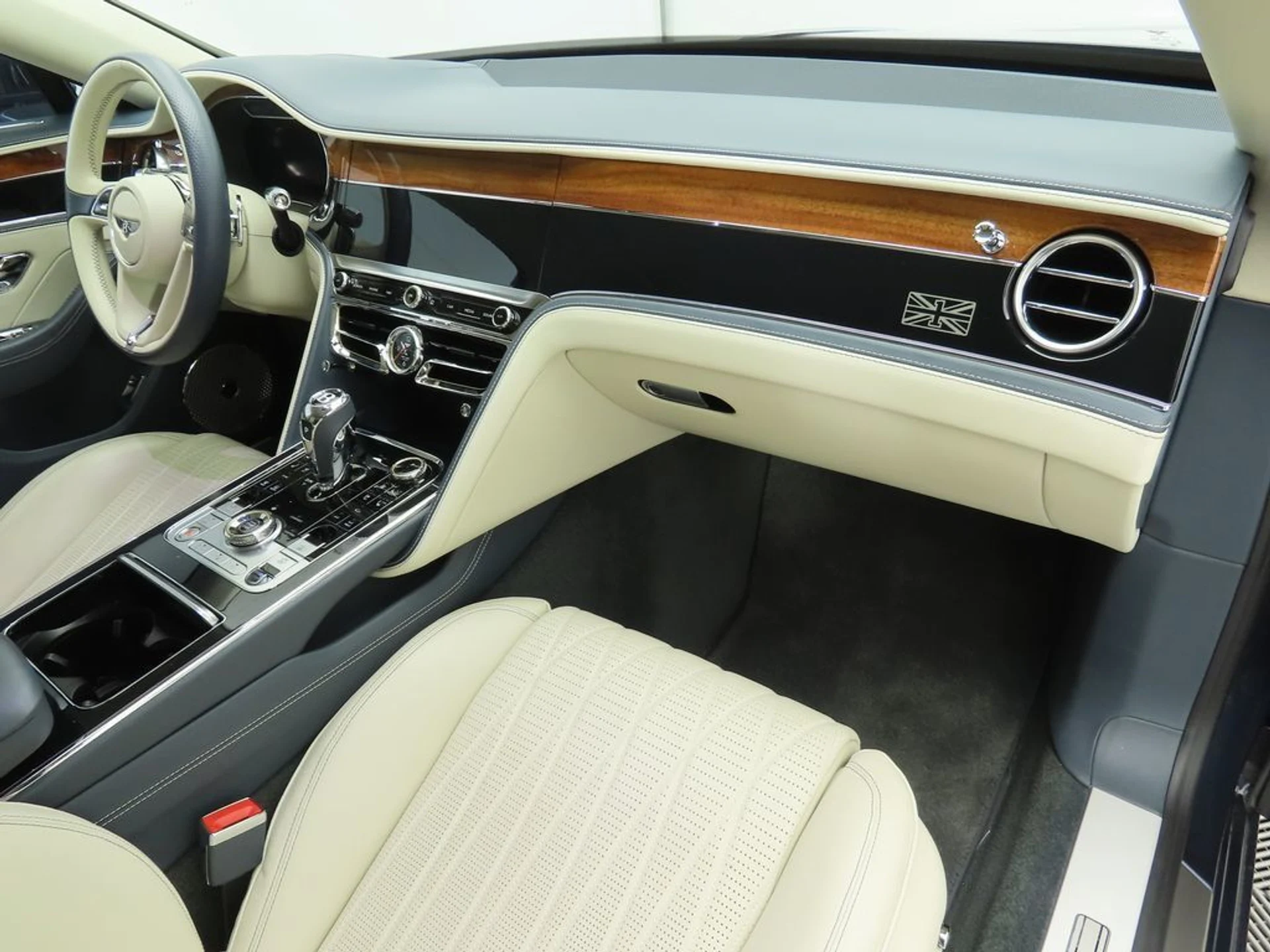 mph016_1495483964_used_2020_bentley_flying_spur_w12sedan_8119_22964614_17_1024_b84c7106ff