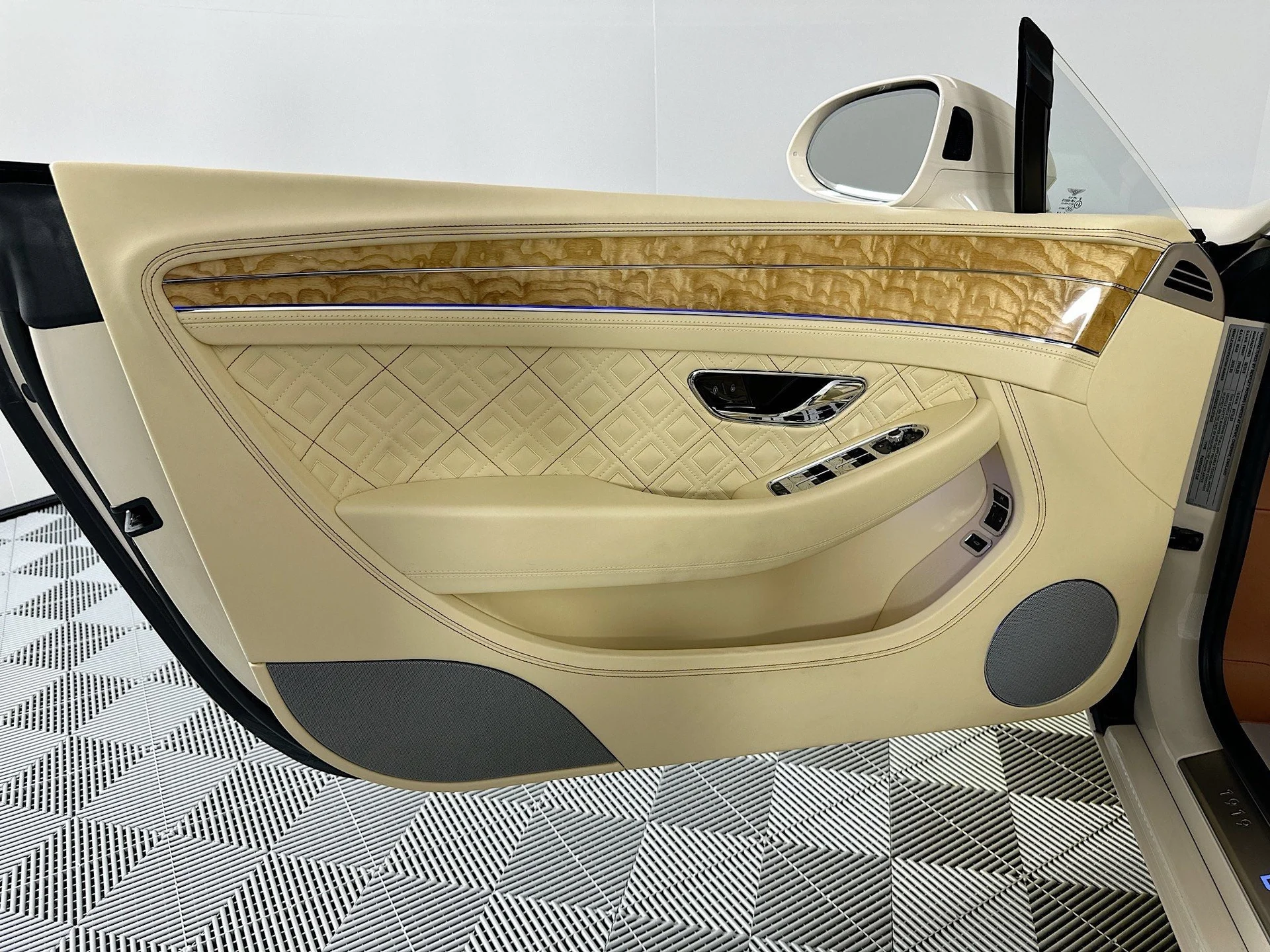 mph016_1499808773_17_bf00b94a88