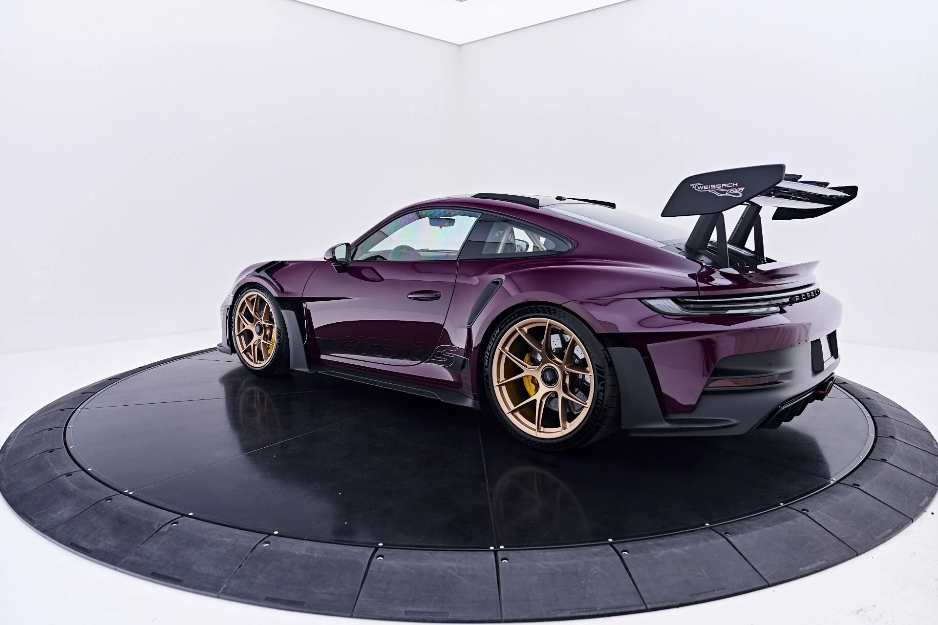 mph016_1502578365_Used_2025_Porsche_911_GT_3_RS_1784854019_3be56e9bb8