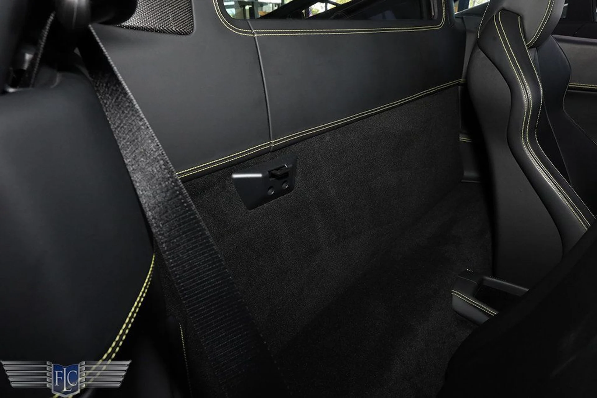 mph016_1513238594_used_2013_ferrari_458_italia_2drcoupe_6305_22989829_17_1024_5b83db0072