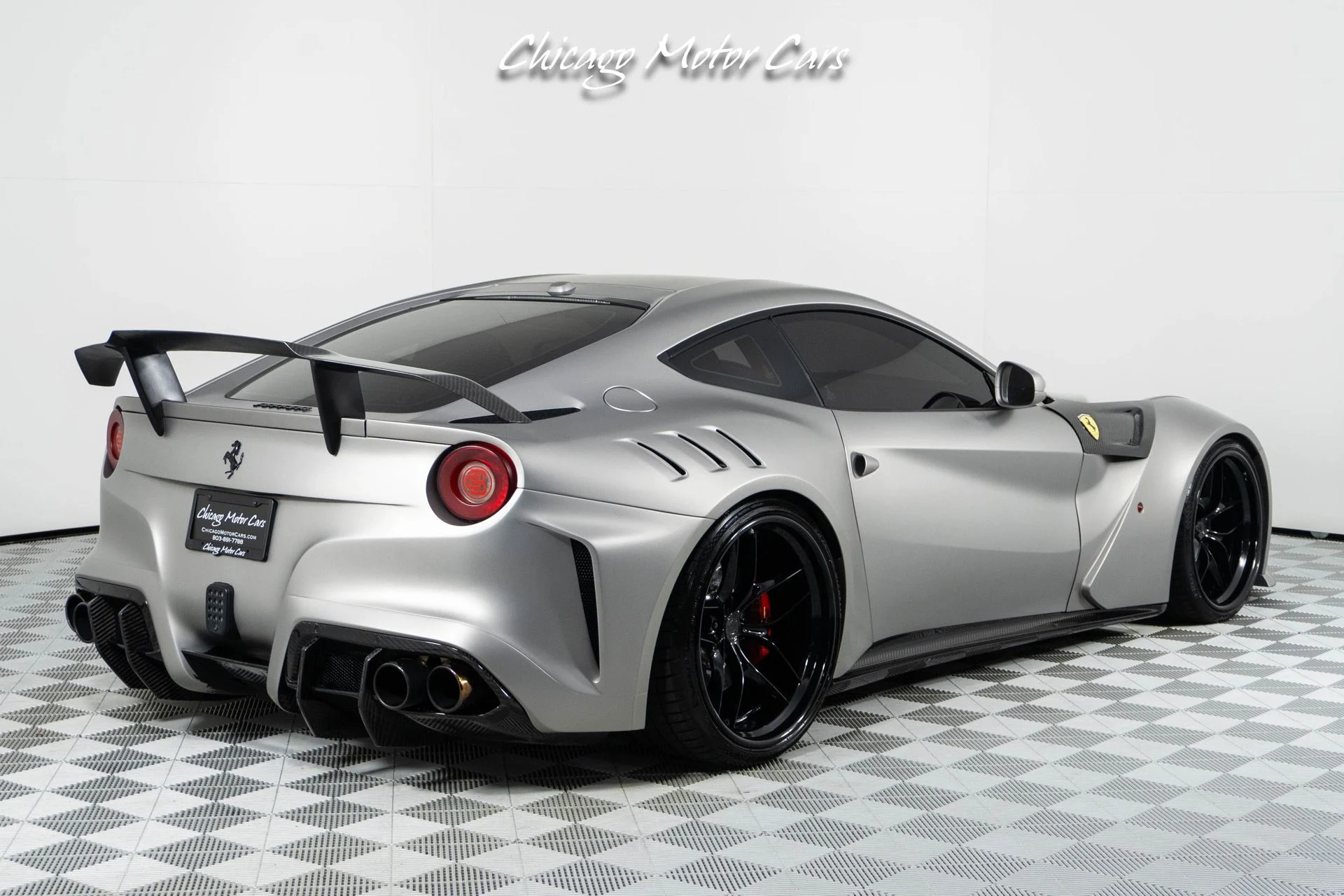 mph016_1516401178_12194_p17_l_52a0d80ff2