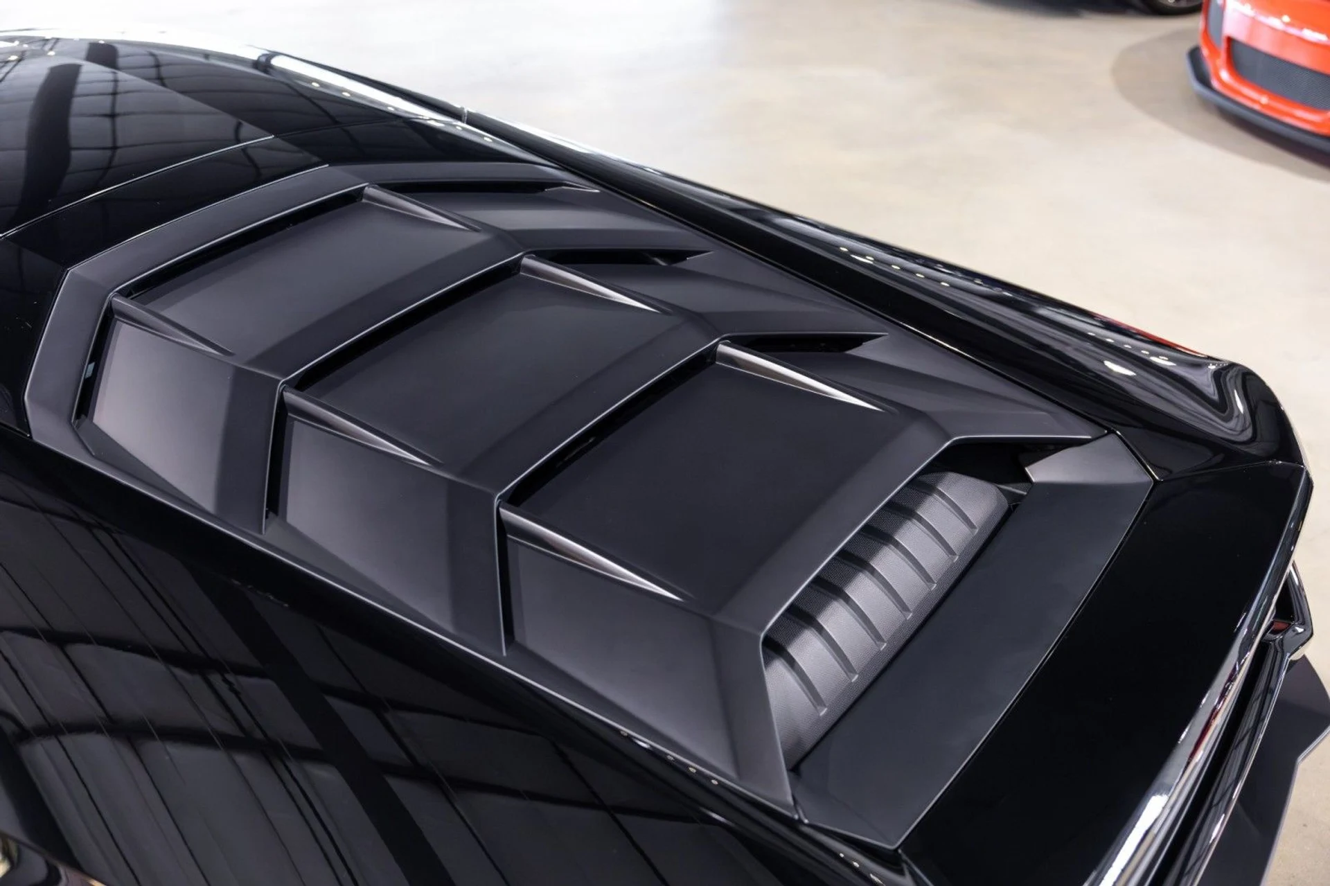 mph016_1516851531_w_Q_2661850537