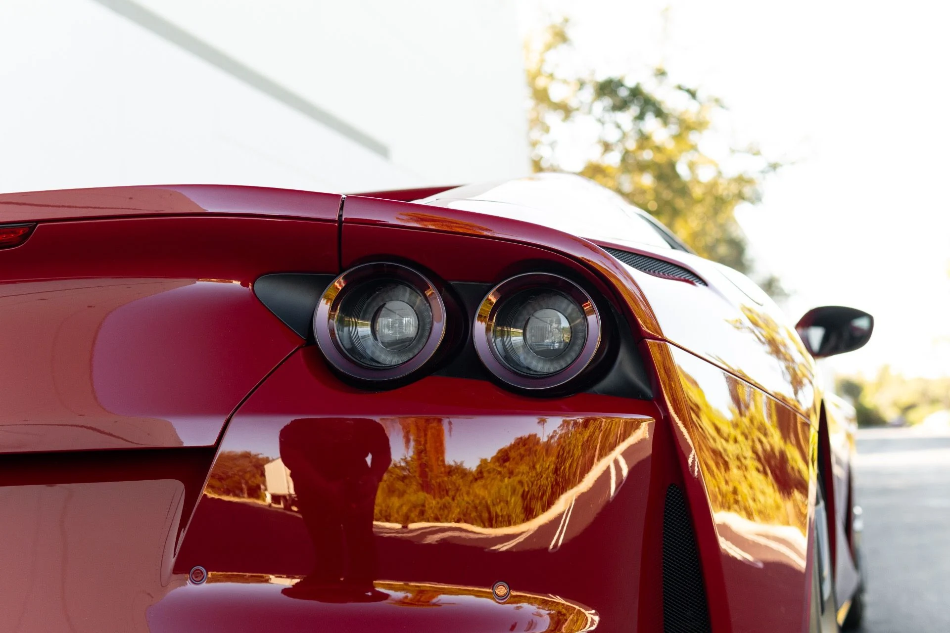 mph016_1517796380_Used_2023_Ferrari_812_GTS_1767886631_b3fccce01a