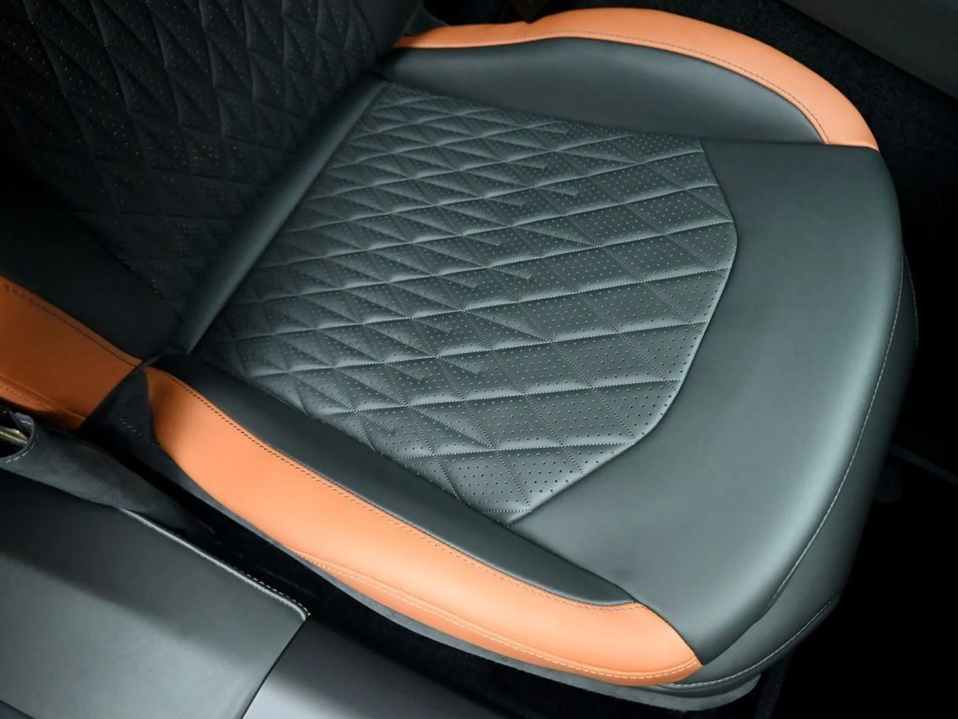 mph016_1523624537_457bbc107b4778497d91279f900db7f0_d553043063