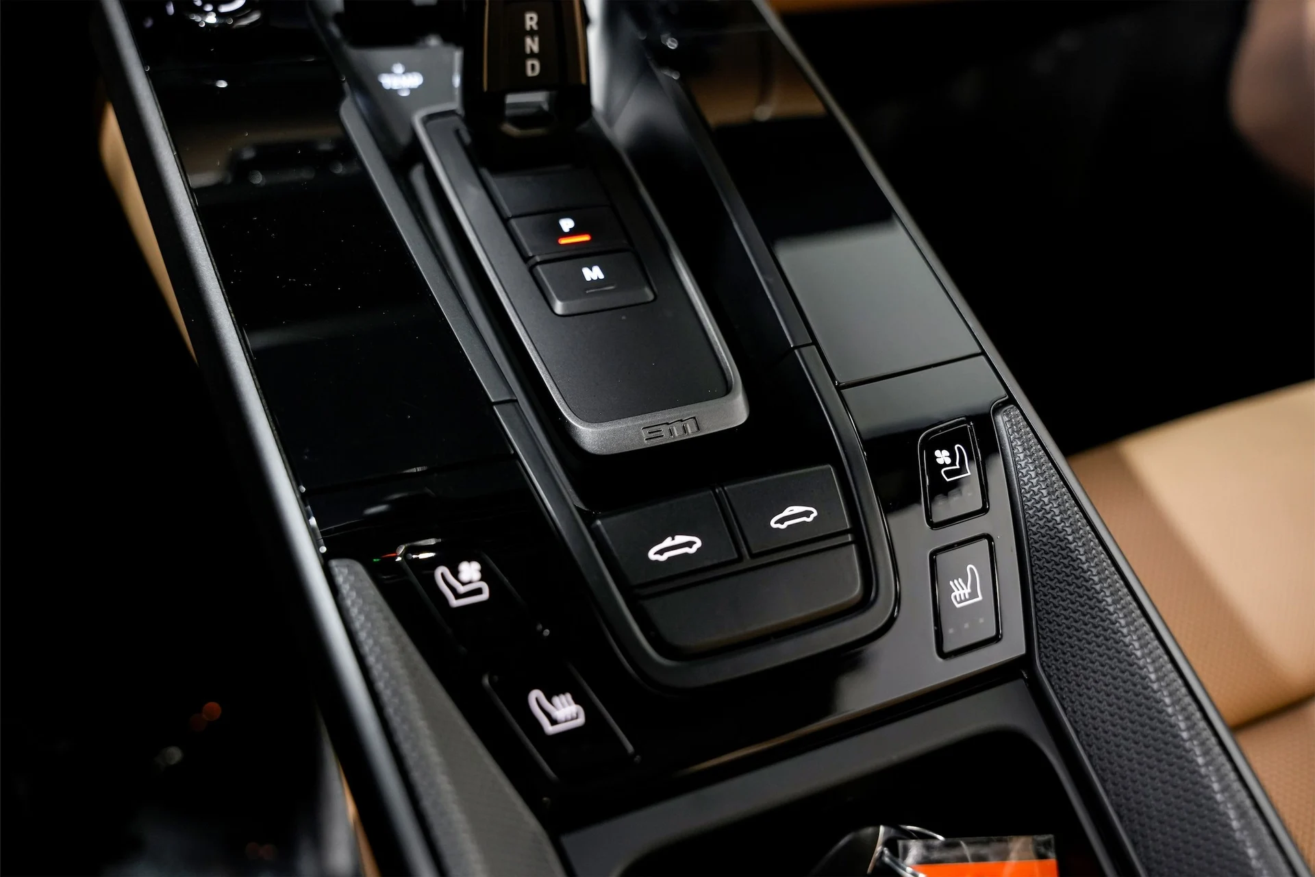 mph016_1529301056_6c37798ea3b6a2f072b7051c3dcda59dx_54ebb52063