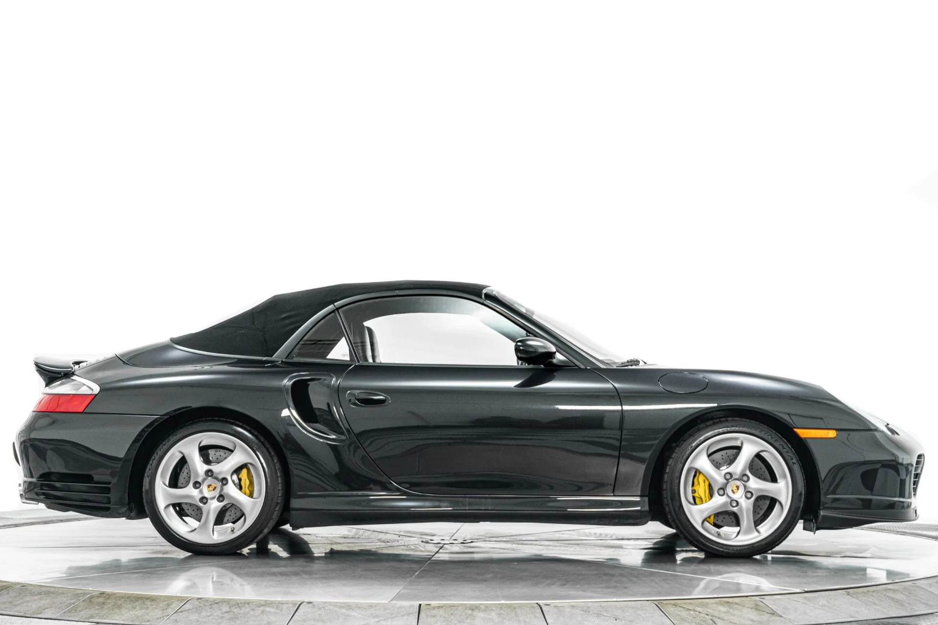 mph016_1529783928_Used_2005_Porsche_911_Turbo_S_Cabriolet_Factory_Carbon_Fiber_Package_6_Speed_Manual_1778769410_41ad8d622b