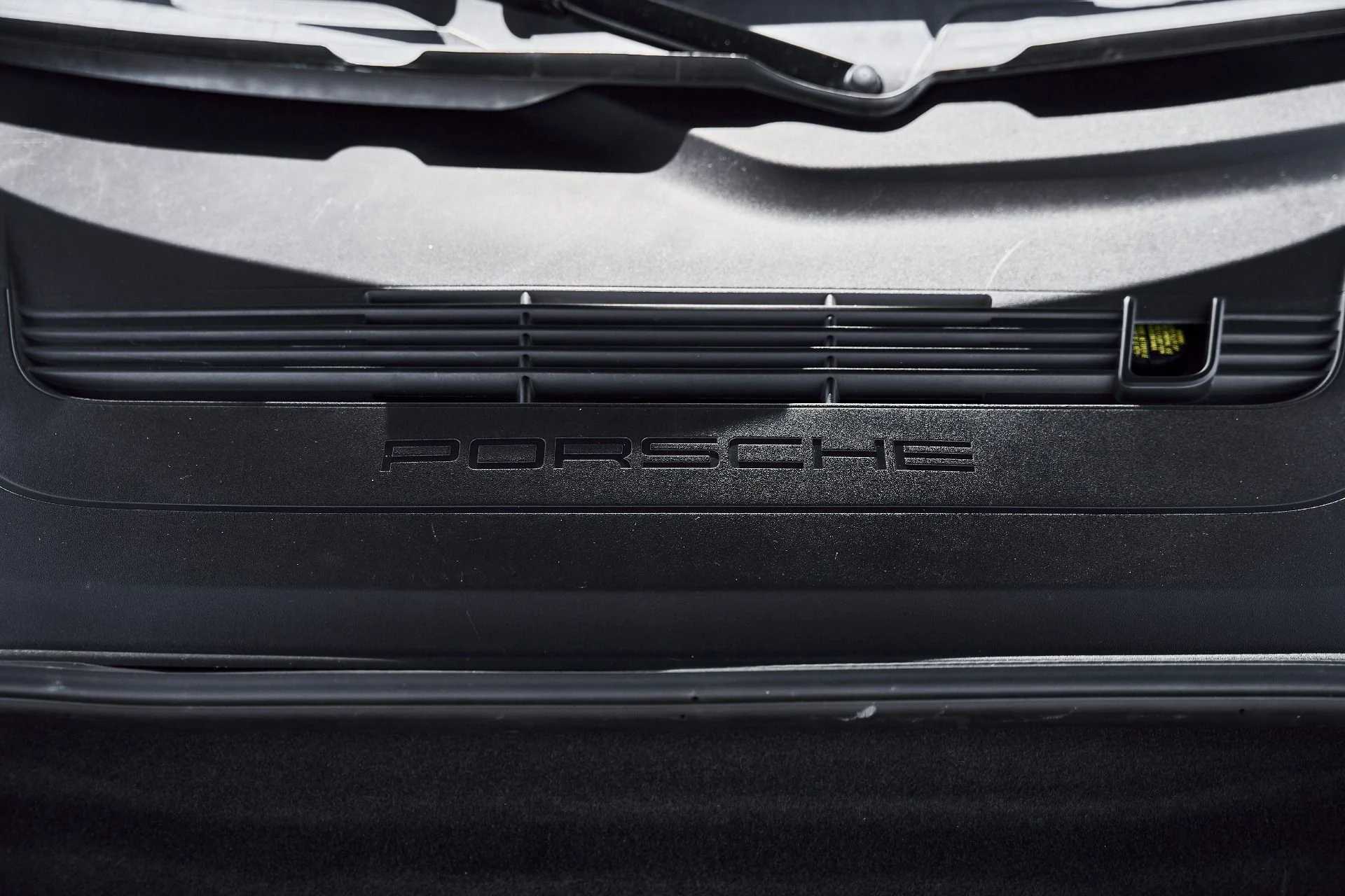 mph016_1531449911_Used_2019_Porsche_911_GT_3_RS_1780421807_fa134b48d0