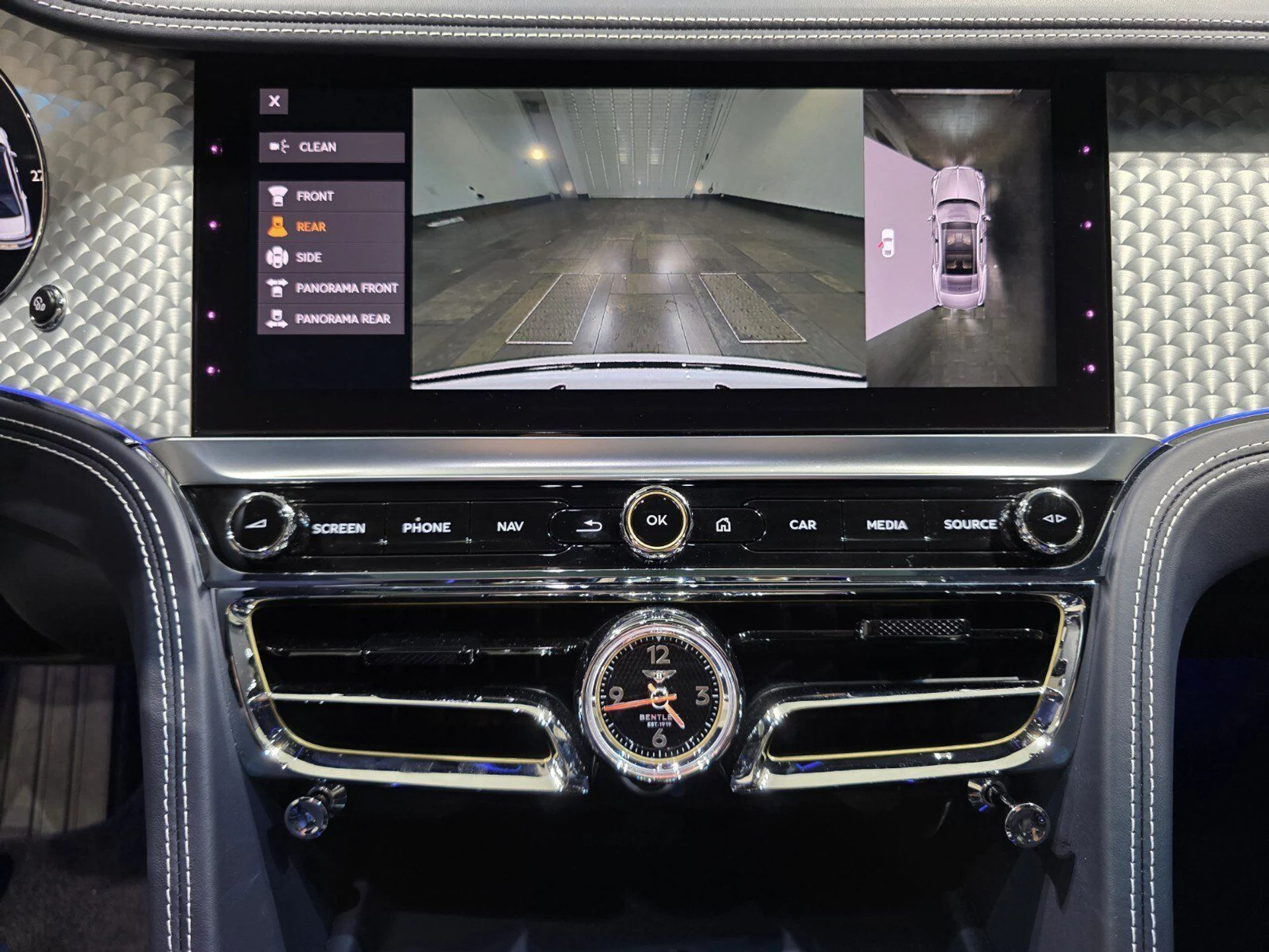 mph016_1533711068_49723bef2b4b6babc81a449e1153ca68_c1a0ef2320