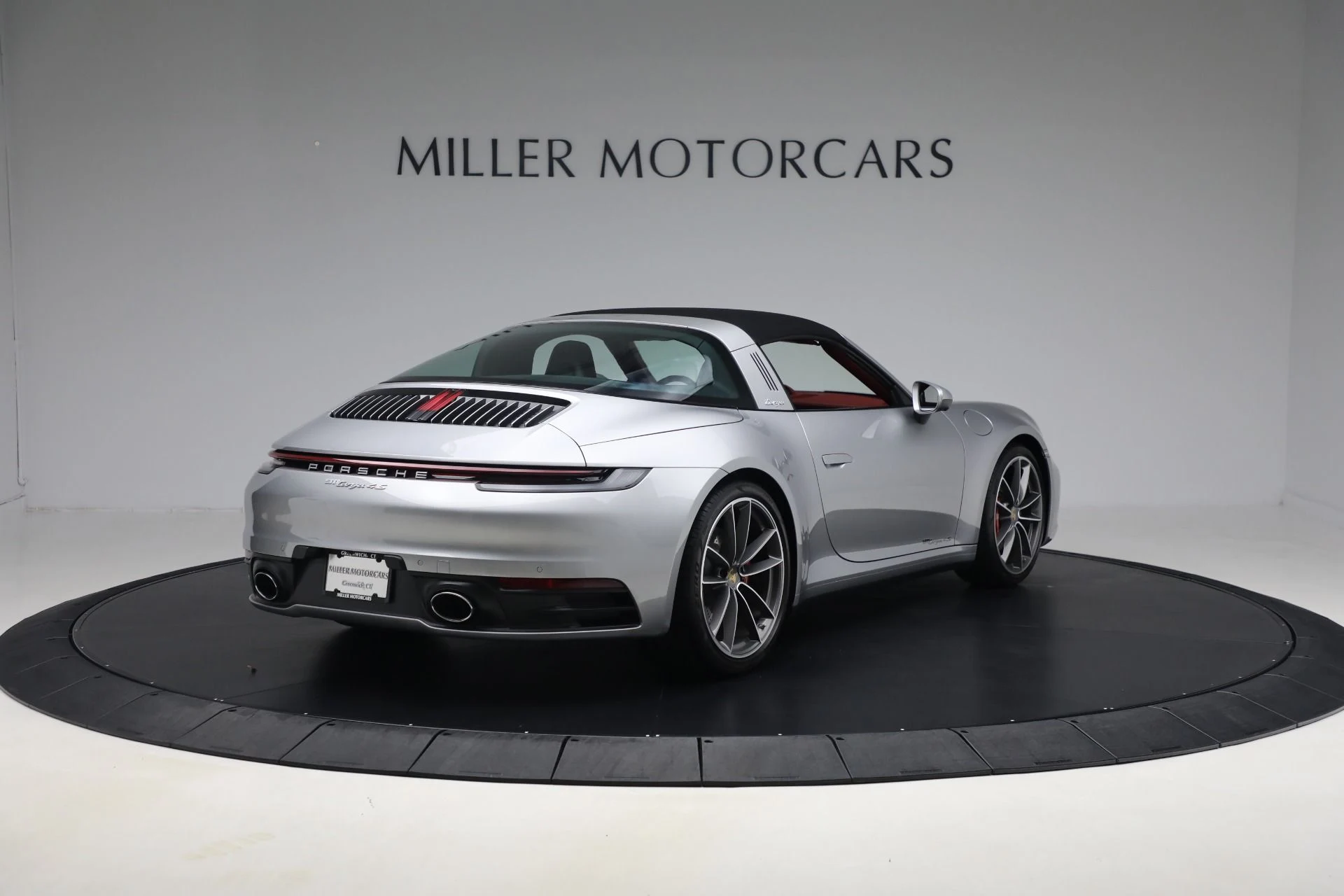 mph016_1542789619_Used_2024_Porsche_911_Targa_4_S_772b1776e6