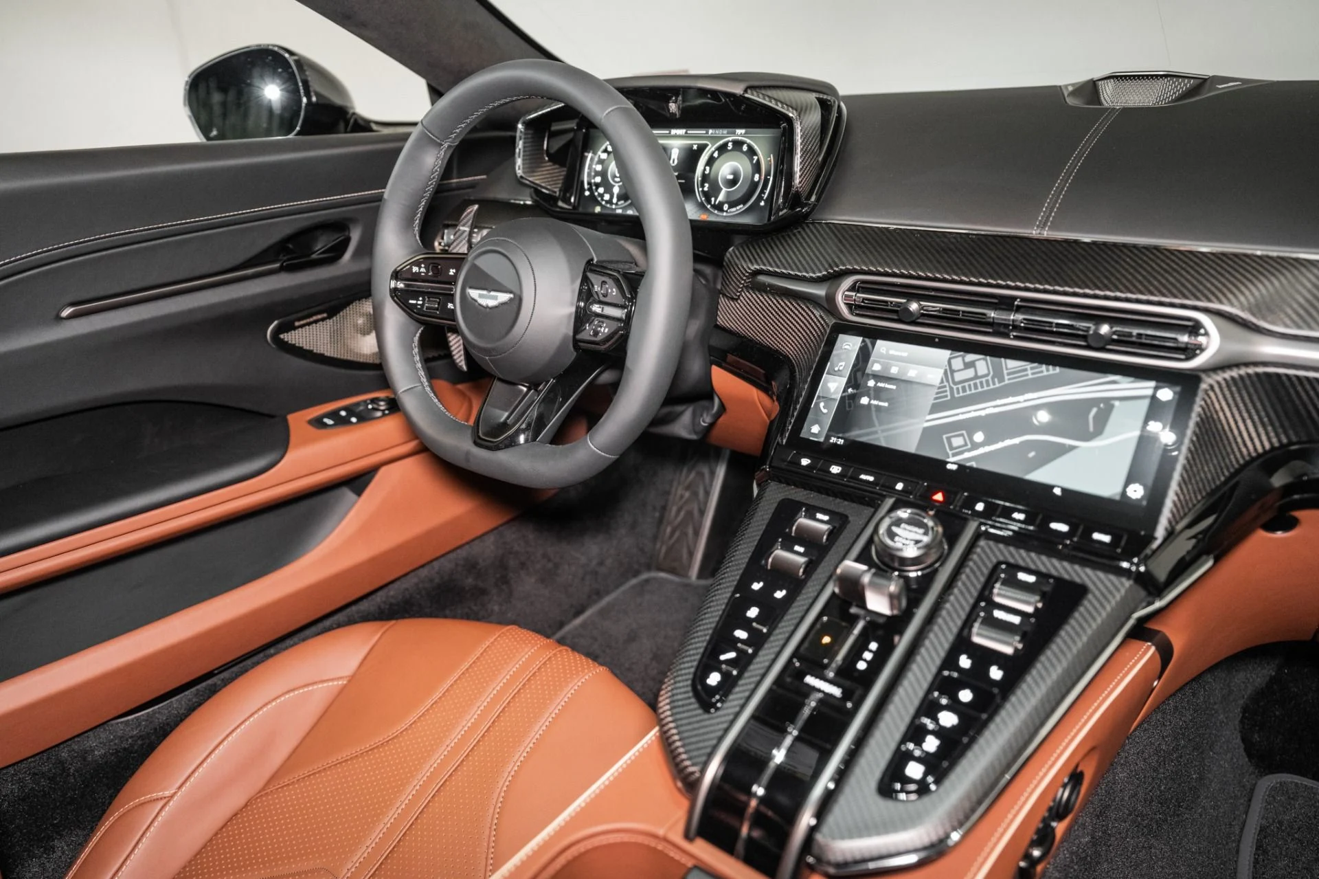 mph016_1553792324_New_2026_ASTON_MARTIN_VANTAGE_1756307805_f4de6c553c