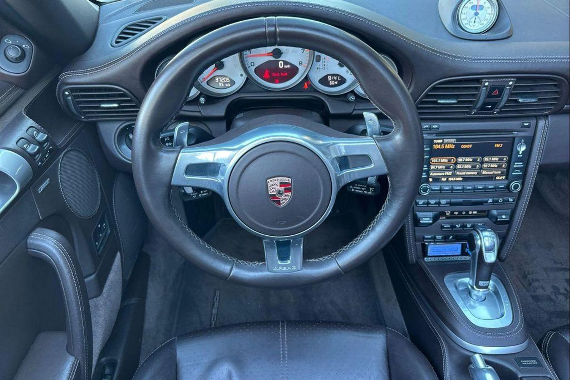 mph016_155665402_qy2_FY_2fm1_Bzpyb_Yq7e8fxz_T_Pc_UE_d5f760a3e4