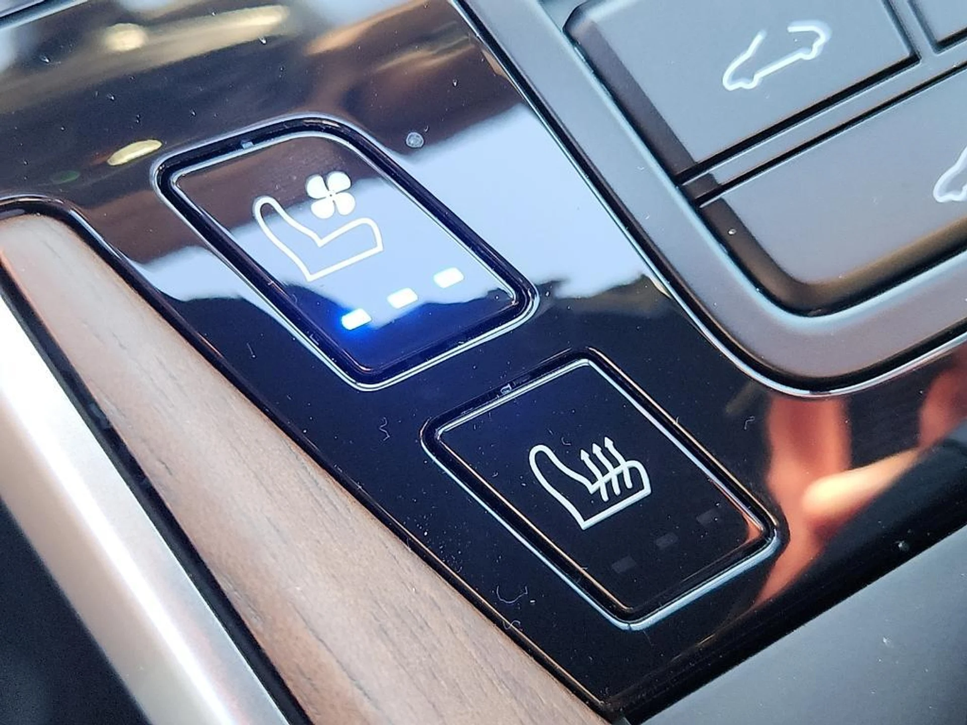 mph016_1557226201_Ar1_Nvk3_S30_P9_Qy_J_Xiv_Qn11i_YY_3_E_ae7a3ab56c