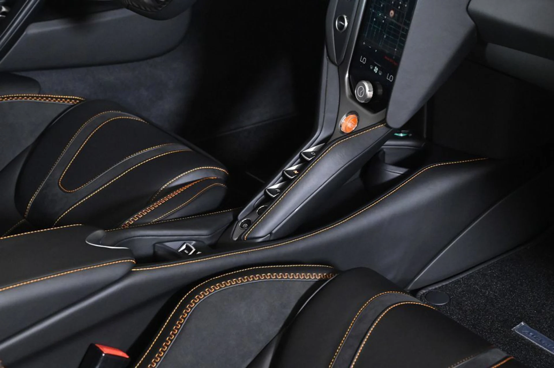 mph016_1561630216_new_2027_mclaren_750s_spider_11350_23024569_17_1024_ede7a424a0