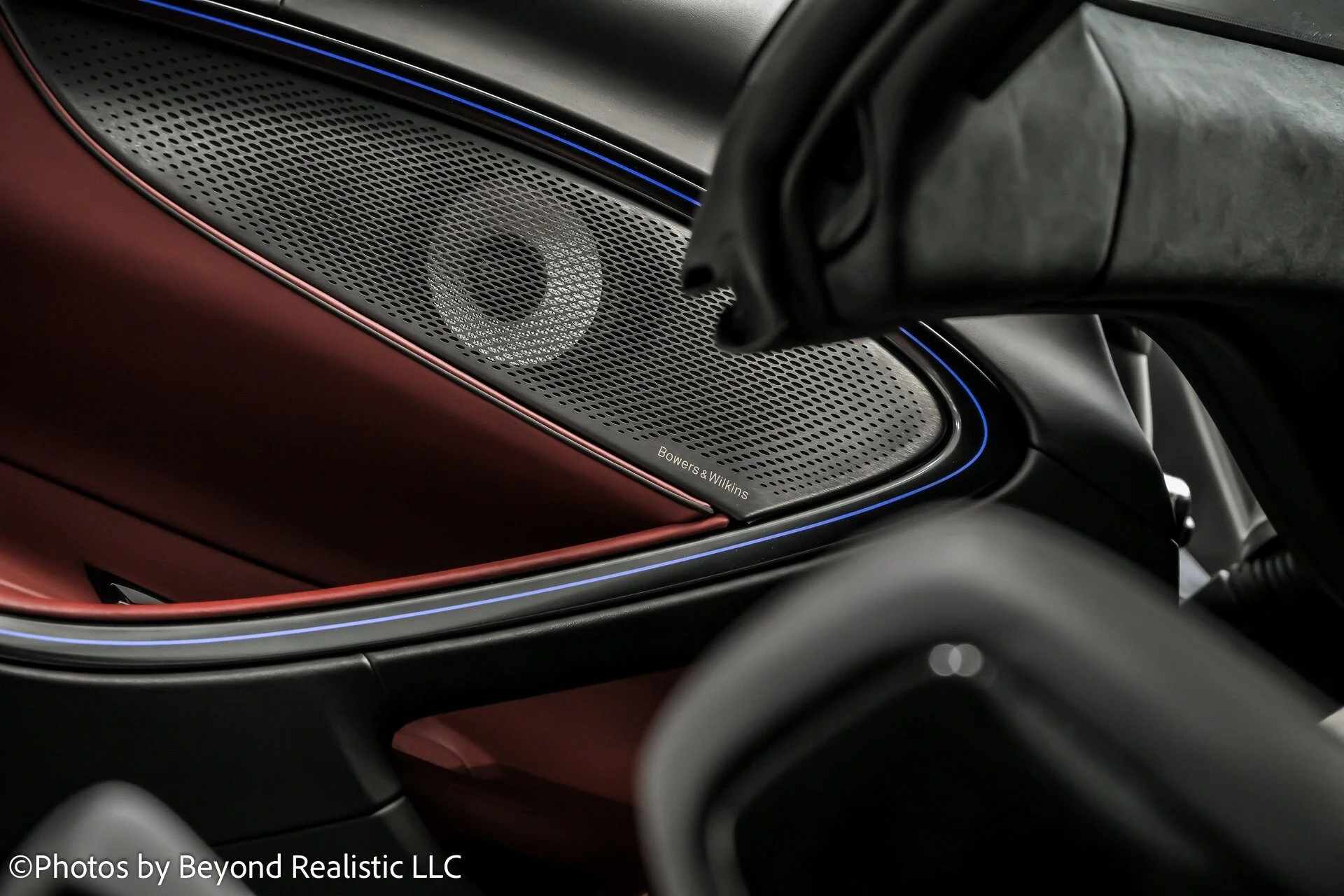 mph016_1561973856_a4d5ca1b6b02ce894bd106b278b2f233x_77a67d5c25