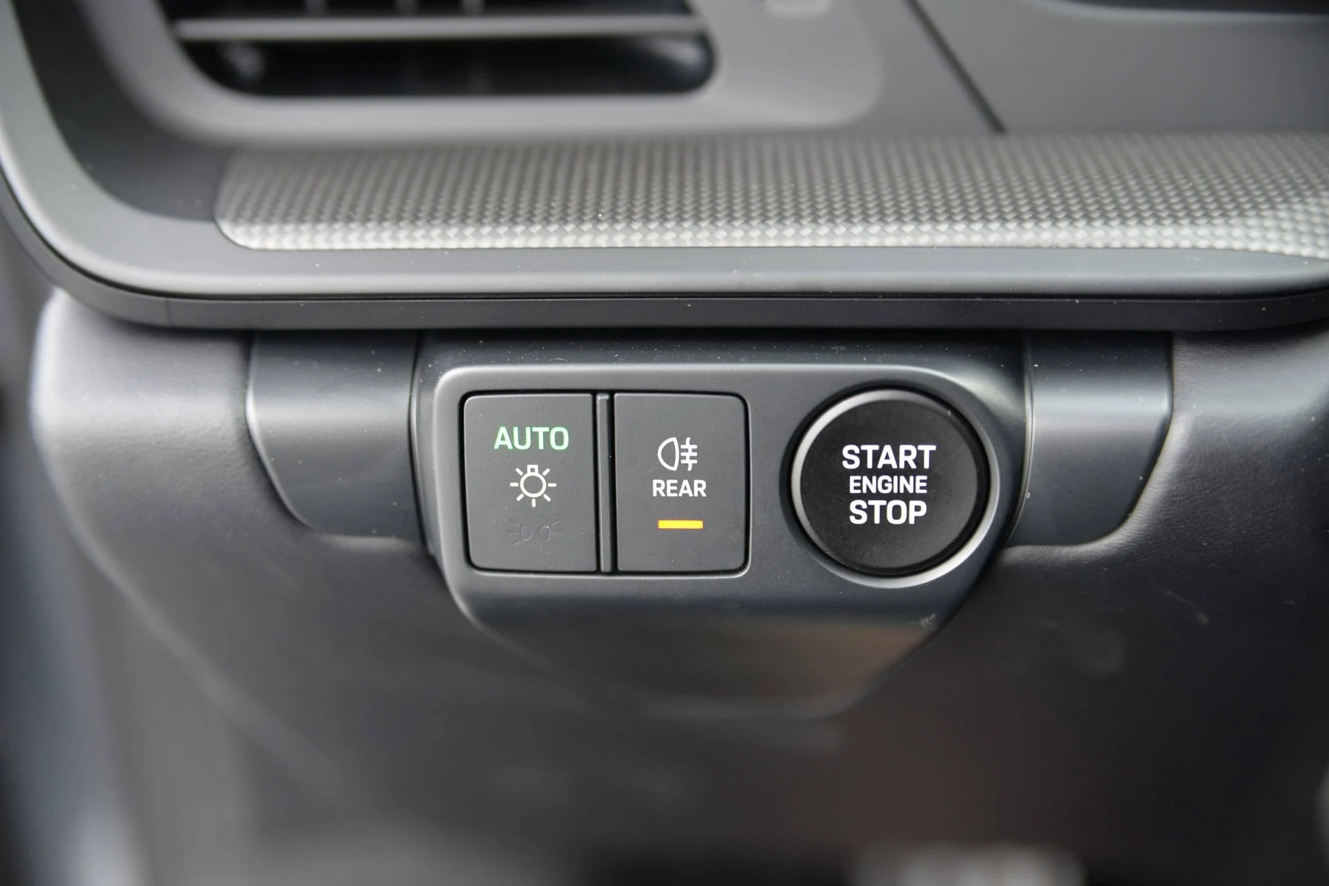 mph016_156693004_6e215d8de09dd6b1abf0818022038f95x_264d11df13