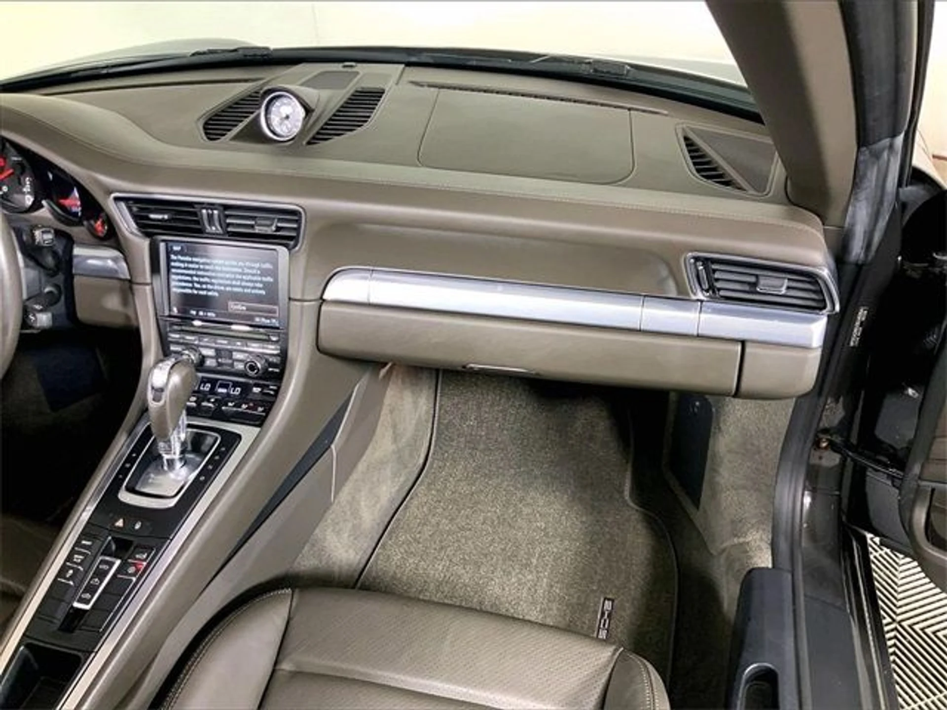 mph016_1575496573_2618e8f18efaf6a062dcfb02ad46f6e7_039839f1d1