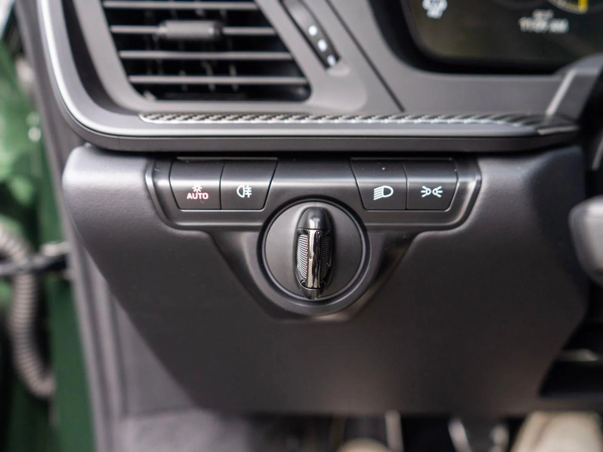 mph016_1581186334_objwh0_up_QV_9_V_Xm_G_Ig_MY_Ld_X_PN_0_5f9f3c6d78