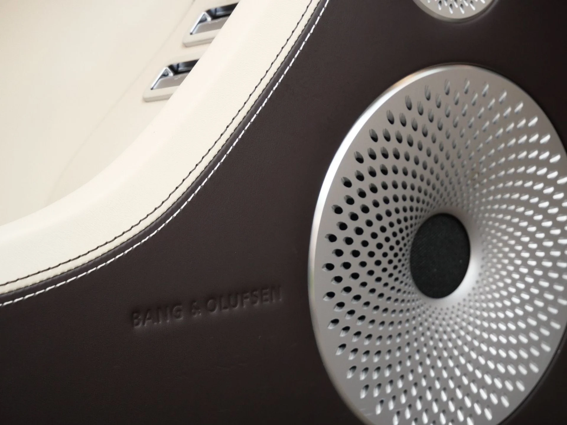 mph016_1583245670_61dbde39f6d53865922e3c74e46fa00ax_97ddf005e3