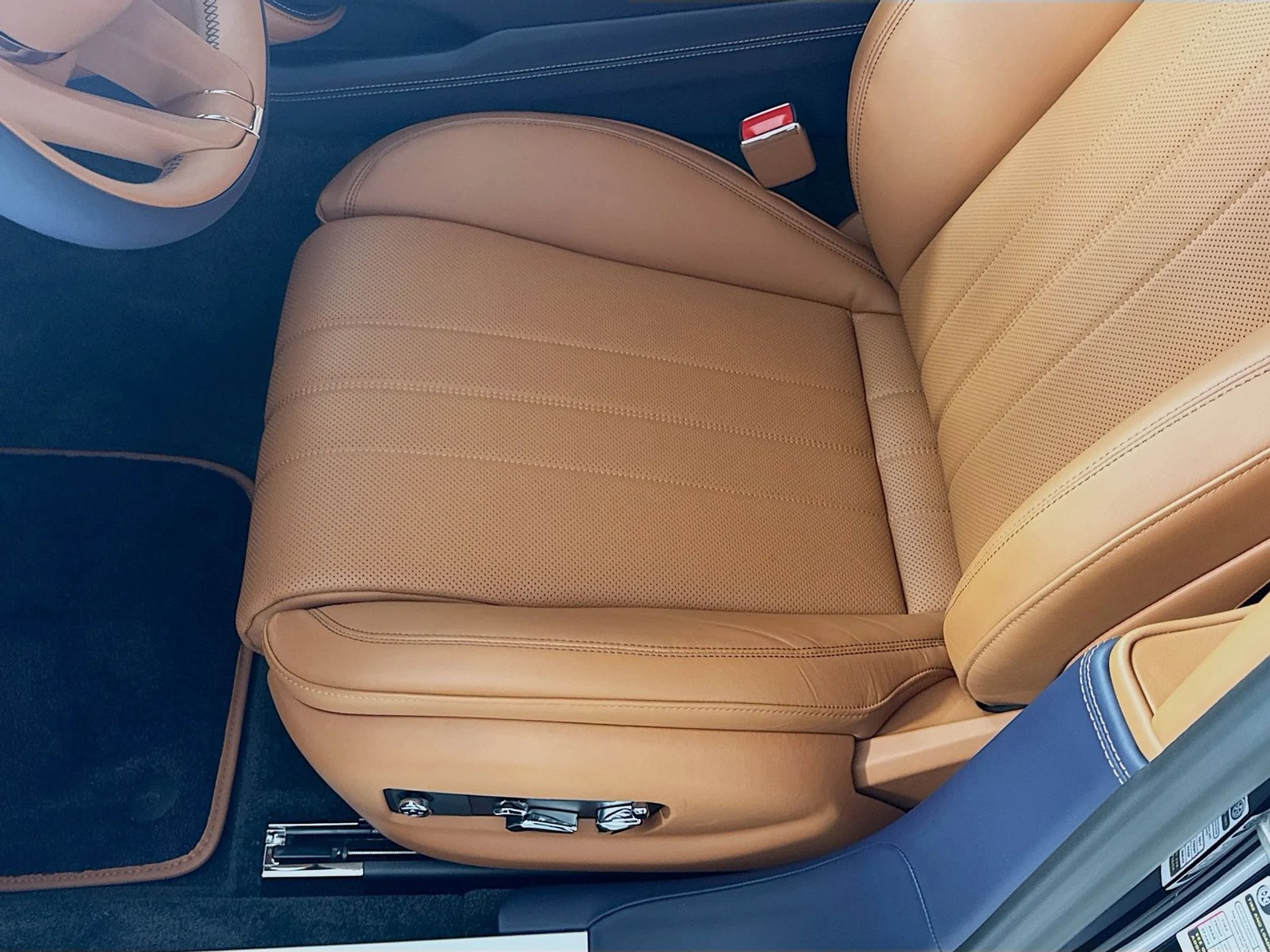 mph016_1587794982_52d5a7a5a21fb6b139dc3ce2e14c4e27x_5de786aecb