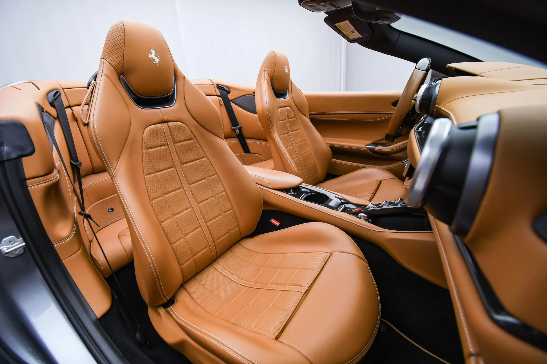 mph016_159467938_Used_2021_Ferrari_Portofino_1754553840_fd750943ff