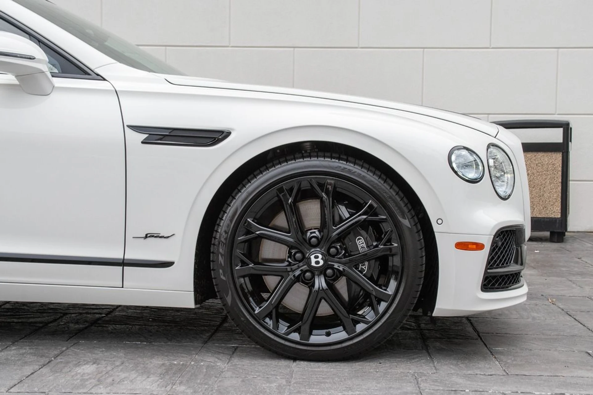 mph016_1596495757_Used_2024_Bentley_Flying_Spur_Speed_1712782201_fb76cbb40f