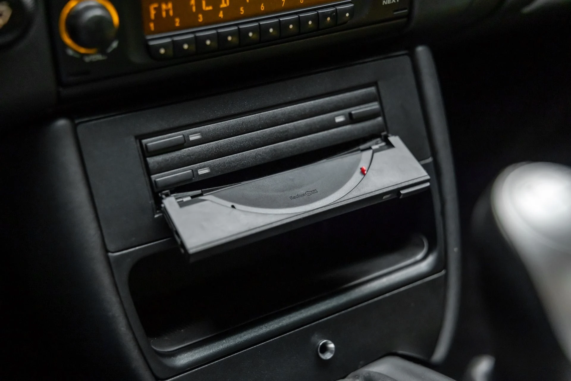 mph016_1607425162_13475_p17_l_9e7451a06c