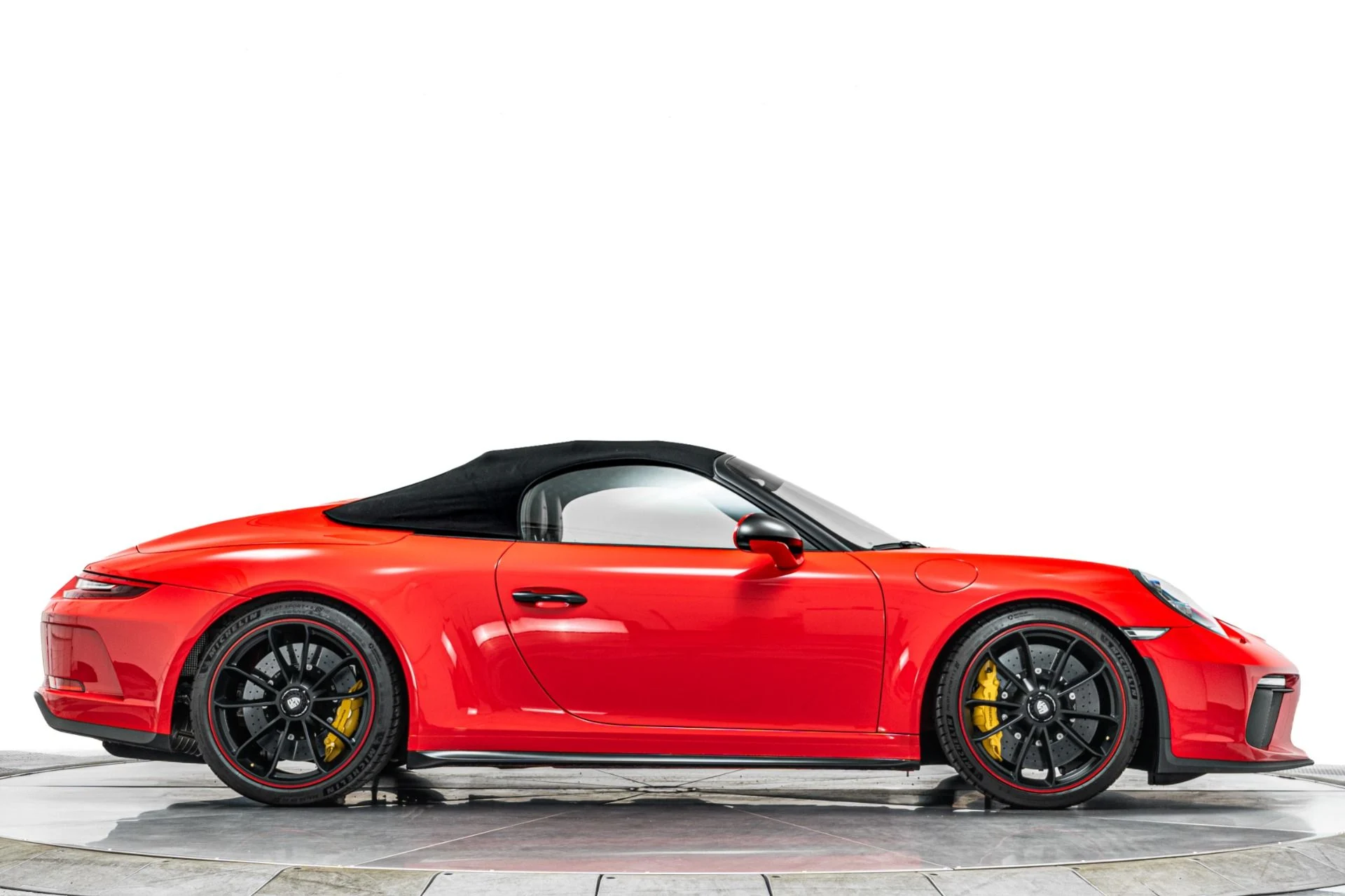 mph016_1608126482_Used_2019_Porsche_911_Speedster_1790632203_67a8910ee1