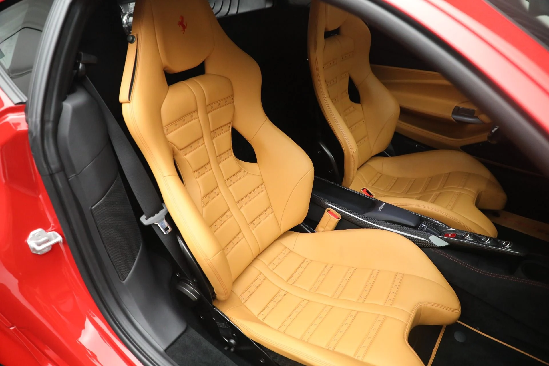 mph016_160886880_Used_2020_Ferrari_F8_Tributo_1693421436_2c53376258