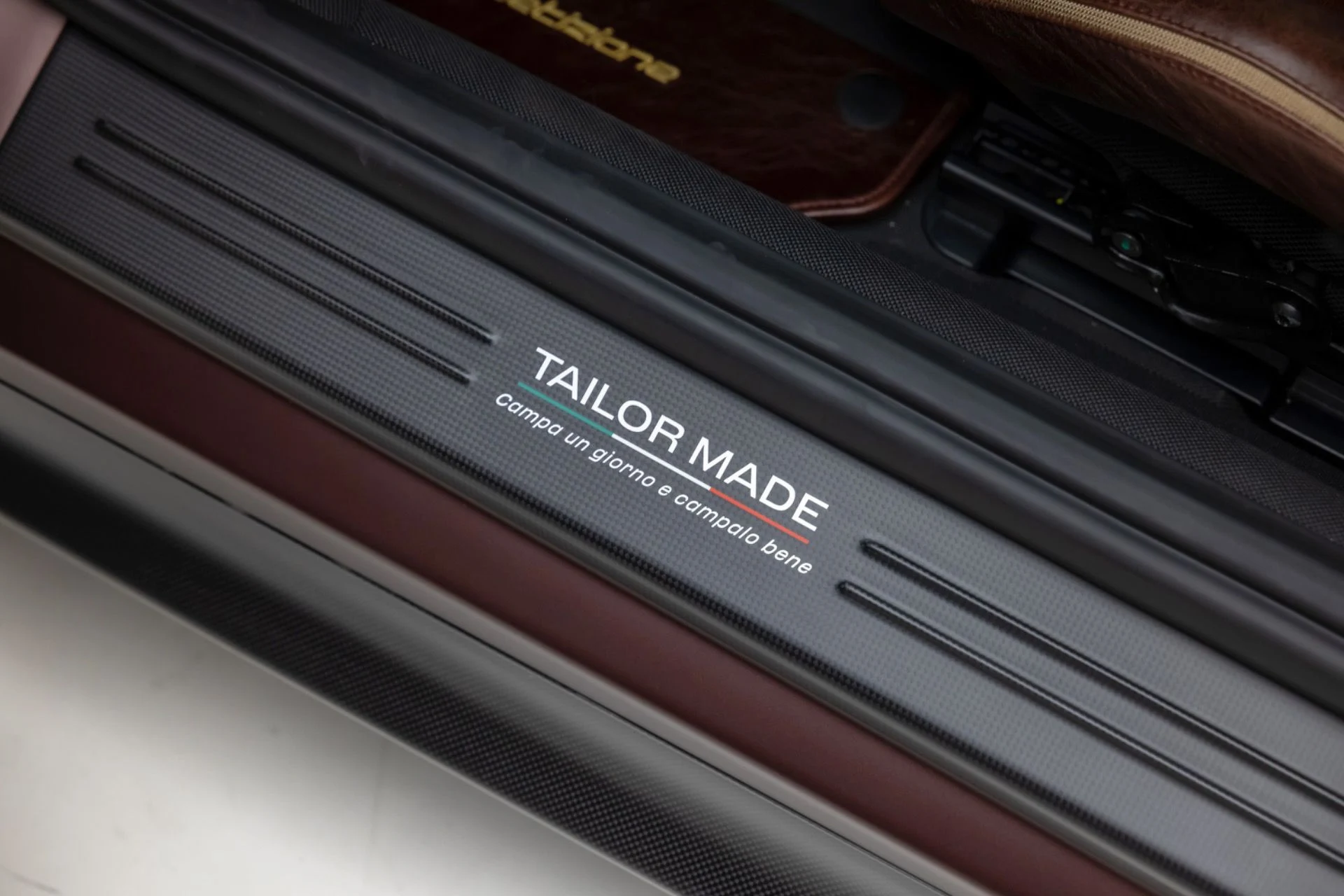 mph016_1616657918_13437_p17_l_44df00095c